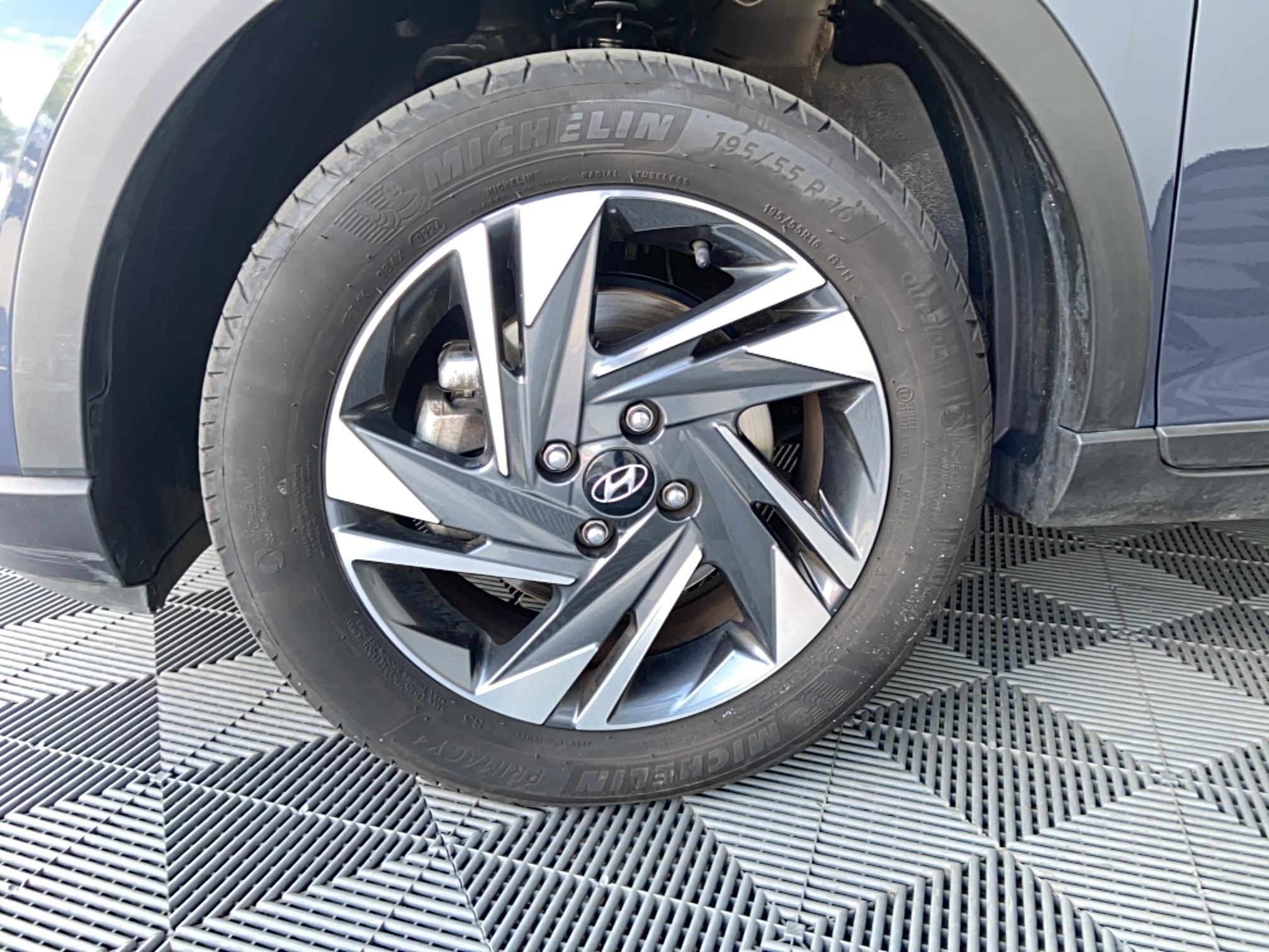 HYUNDAI Bayon 1.0 T-GDi 100 Hybrid 48V Intuitive - Véhicule Occasion Océane Auto
