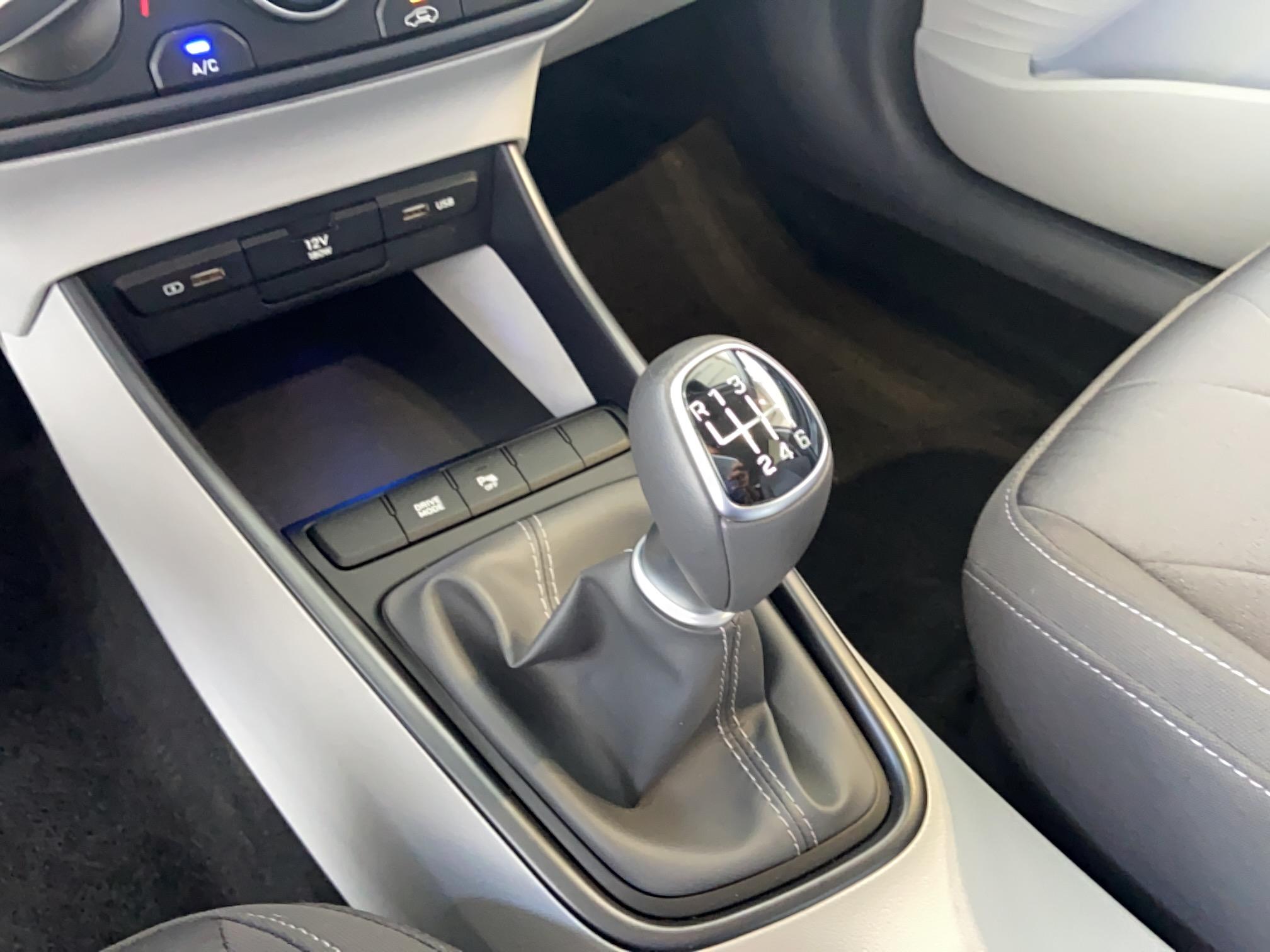 HYUNDAI Bayon 1.0 T-GDi 100 Hybrid 48V Intuitive - Véhicule Occasion Océane Auto