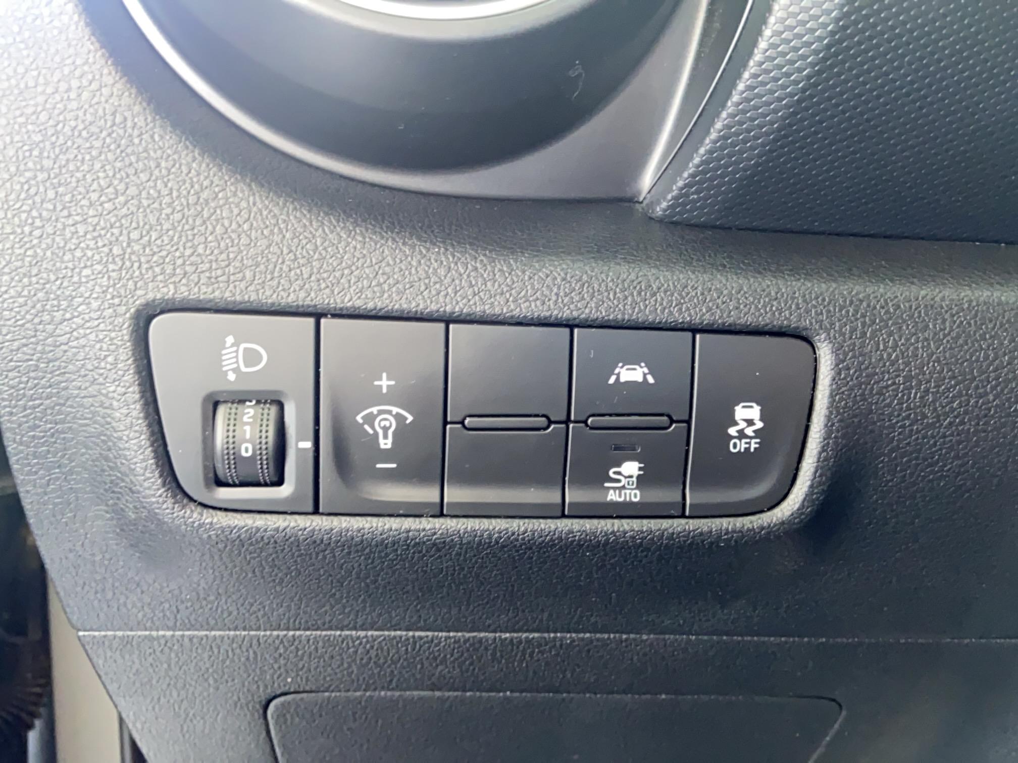 HYUNDAI Kona Electrique 39 kWh - 136 ch Intuitive - Véhicule Occasion - Océane Auto HYUNDAI Kona Electrique 39 kWh - 136 ch Intuitive - Véhicule Occasion Océane Auto