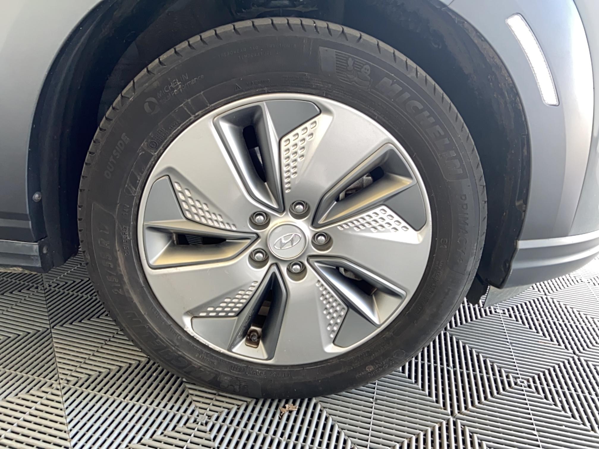 HYUNDAI Kona Electrique 39 kWh - 136 ch Intuitive - Véhicule Occasion - Océane Auto HYUNDAI Kona Electrique 39 kWh - 136 ch Intuitive - Véhicule Occasion Océane Auto
