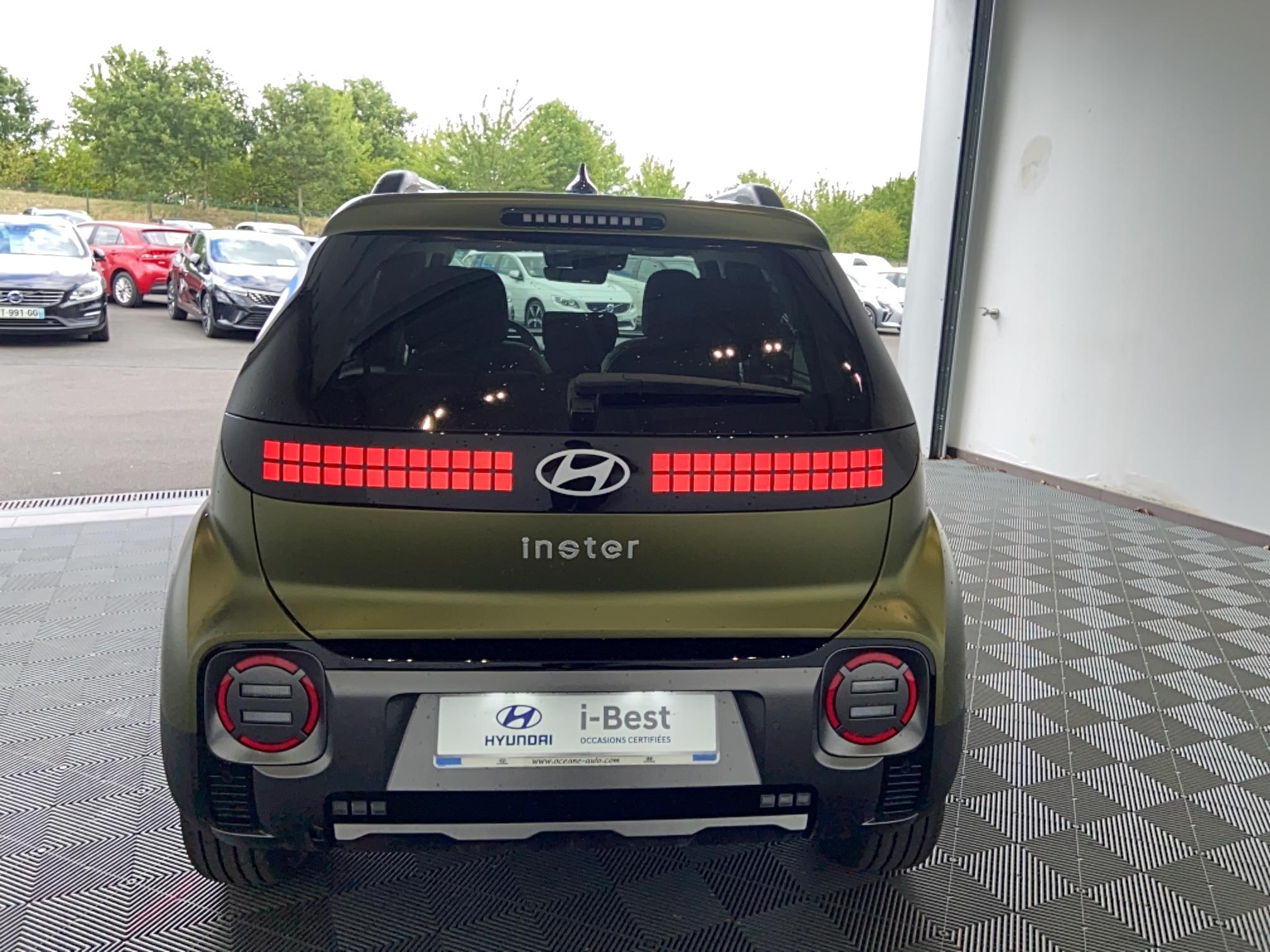 HYUNDAI Inster 49 kWh Cross Executive - Véhicule Occasion - Océane Auto HYUNDAI Inster 49 kWh Cross Executive - Véhicule Occasion Océane Auto