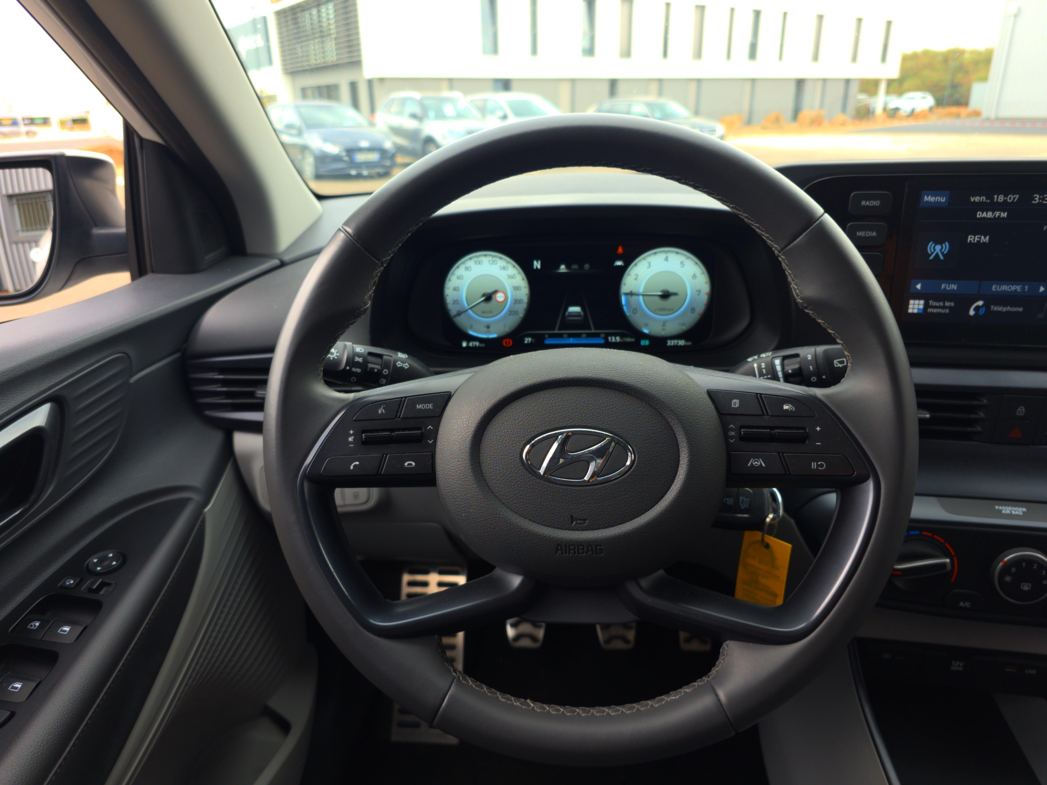 HYUNDAI Bayon 1.0 T-GDi 100 Hybrid 48V Intuitive - Véhicule Occasion - Océane Auto HYUNDAI Bayon 1.0 T-GDi 100 Hybrid 48V Intuitive - Véhicule Occasion Océane Auto