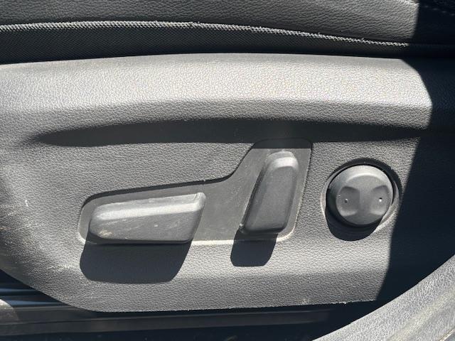 HYUNDAI Kona Electrique 64 kWh - 204 ch Executive - Véhicule Occasion - Océane Auto HYUNDAI Kona Electrique 64 kWh - 204 ch Executive - Véhicule Occasion Océane Auto