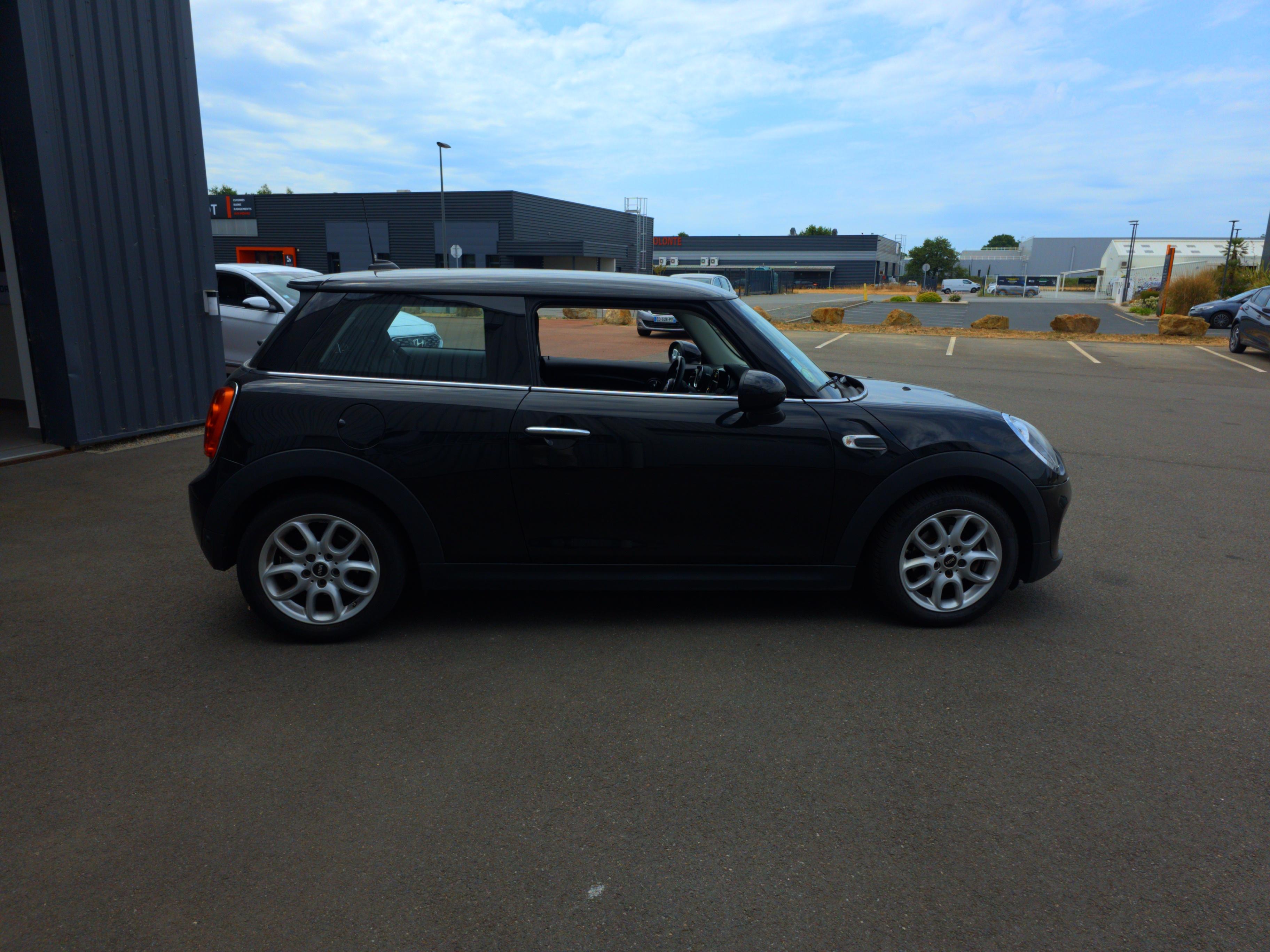 MINI Hatch 3 Portes One D 95 ch Finition Business - Véhicule Occasion - Océane Auto MINI Hatch 3 Portes One D 95 ch Finition Business - Véhicule Occasion Océane Auto