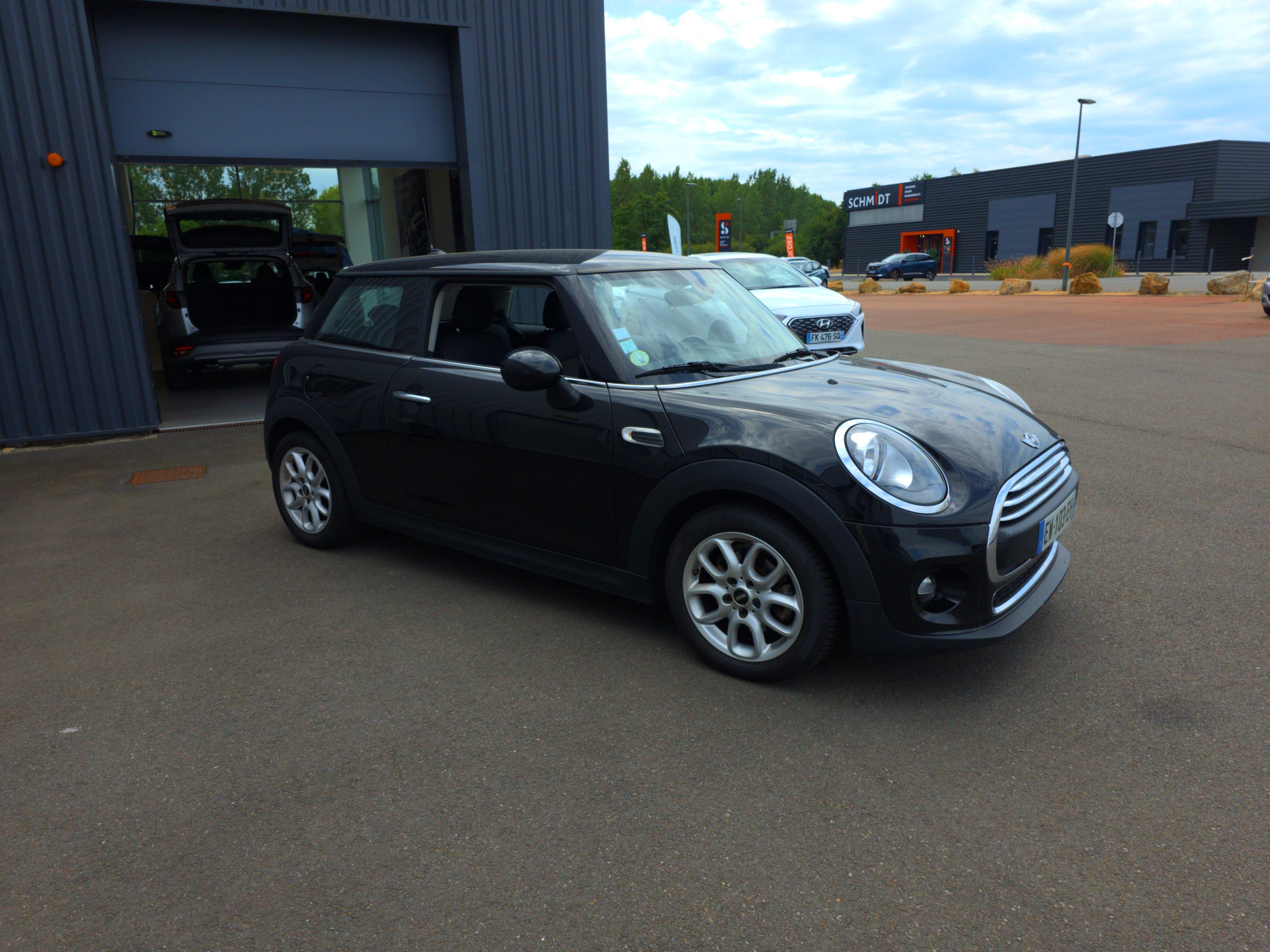 MINI Hatch 3 Portes One D 95 ch Finition Business - Véhicule Occasion - Océane Auto MINI Hatch 3 Portes One D 95 ch Finition Business - Véhicule Occasion Océane Auto