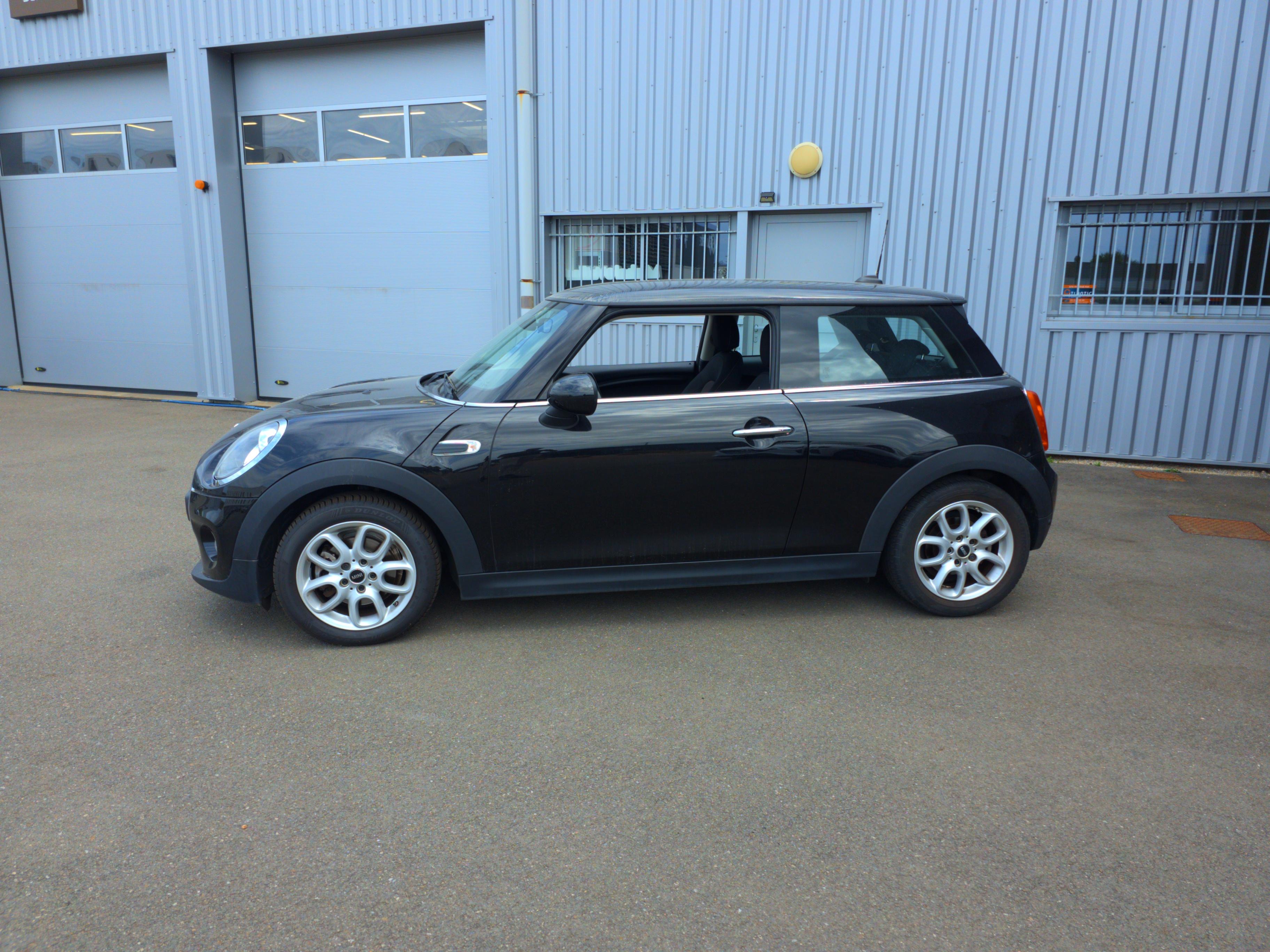 MINI Hatch 3 Portes One D 95 ch Finition Business - Véhicule Occasion - Océane Auto MINI Hatch 3 Portes One D 95 ch Finition Business - Véhicule Occasion Océane Auto