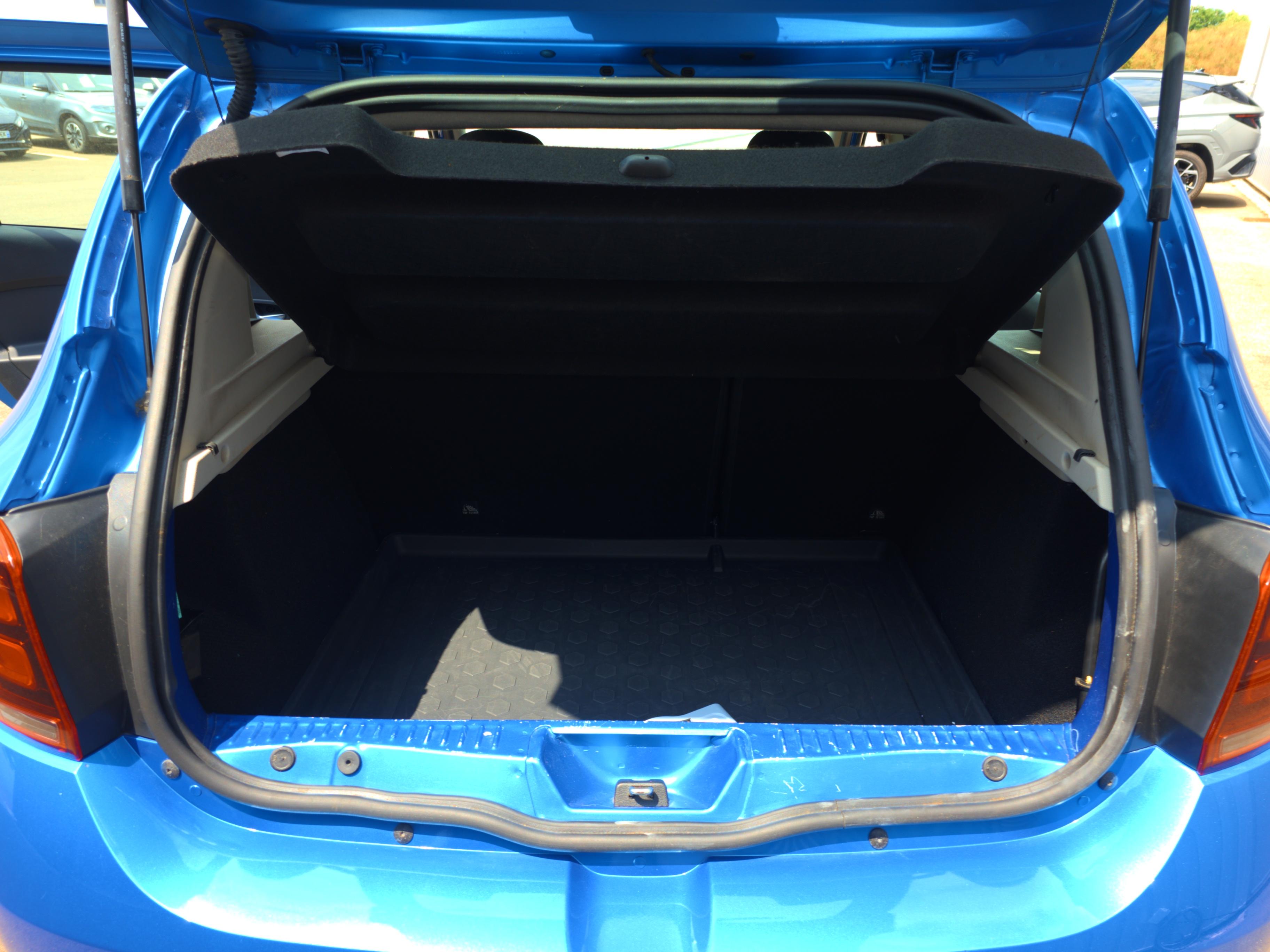DACIA Sandero Blue dCi 95 Stepway - Véhicule Occasion Océane Auto