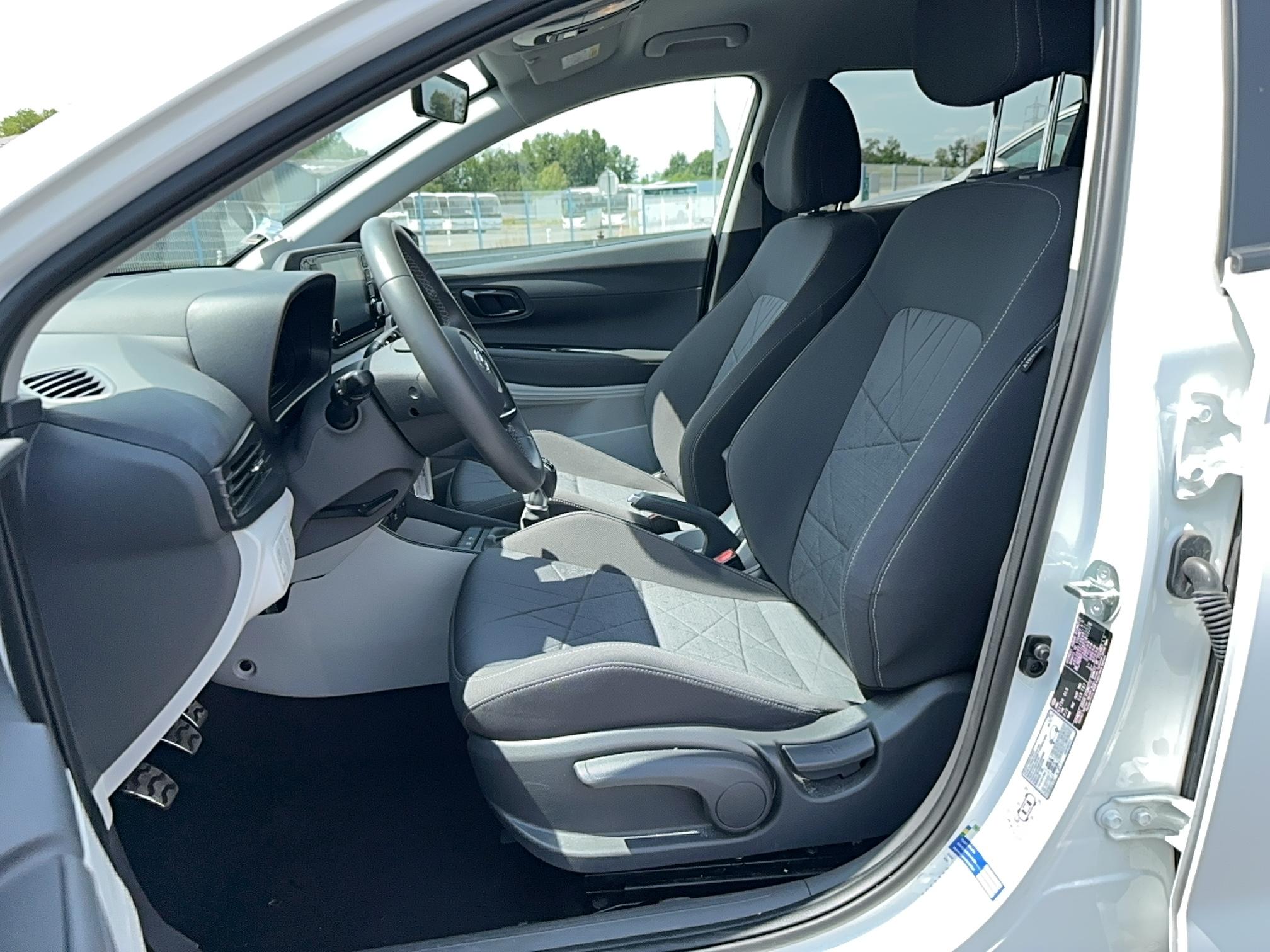 HYUNDAI Bayon 1.0 T-GDi 100 Hybrid 48V Intuitive - Véhicule Occasion - Océane Auto HYUNDAI Bayon 1.0 T-GDi 100 Hybrid 48V Intuitive - Véhicule Occasion Océane Auto