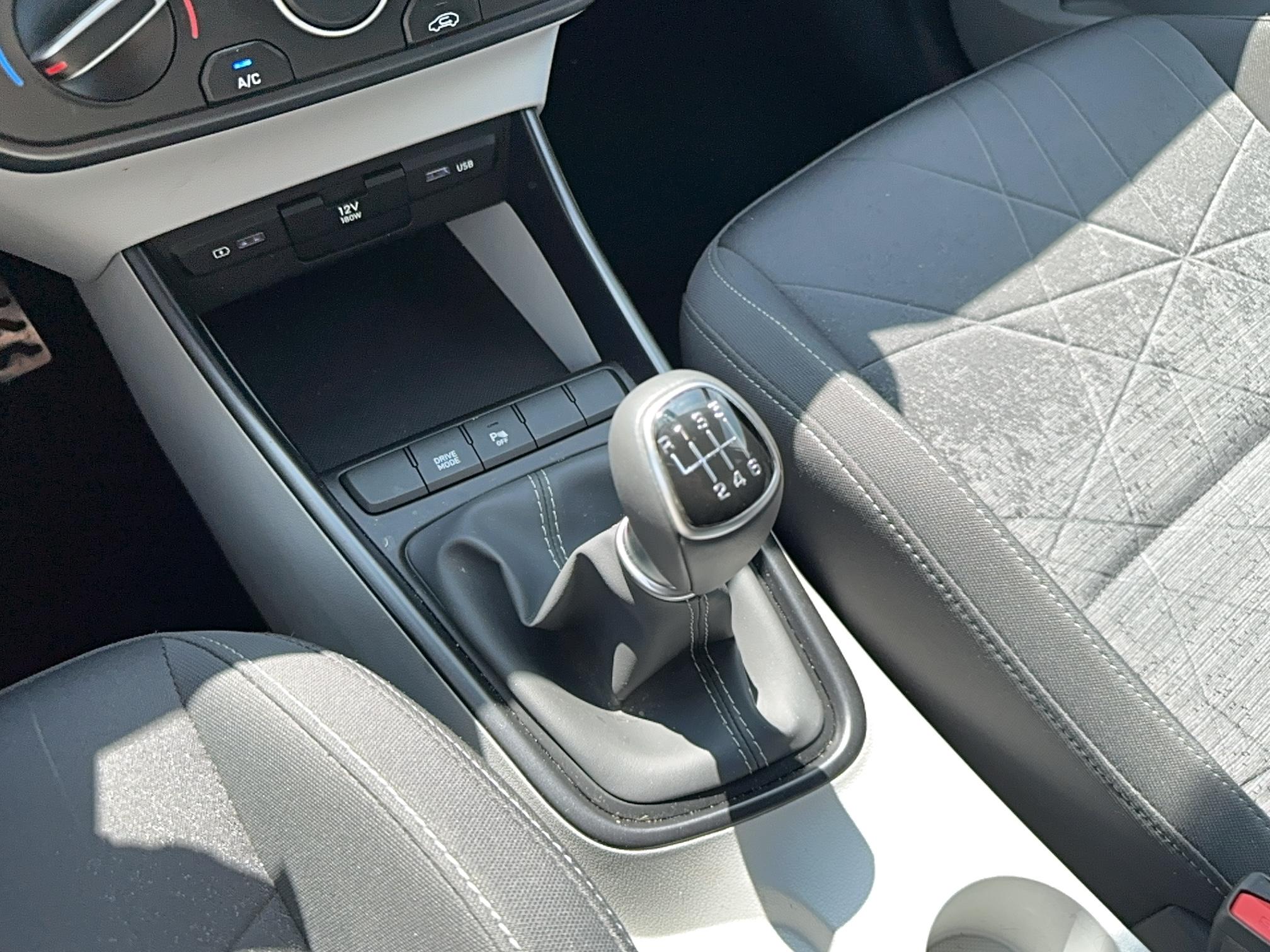 HYUNDAI Bayon 1.0 T-GDi 100 Hybrid 48V Intuitive - Véhicule Occasion - Océane Auto HYUNDAI Bayon 1.0 T-GDi 100 Hybrid 48V Intuitive - Véhicule Occasion Océane Auto