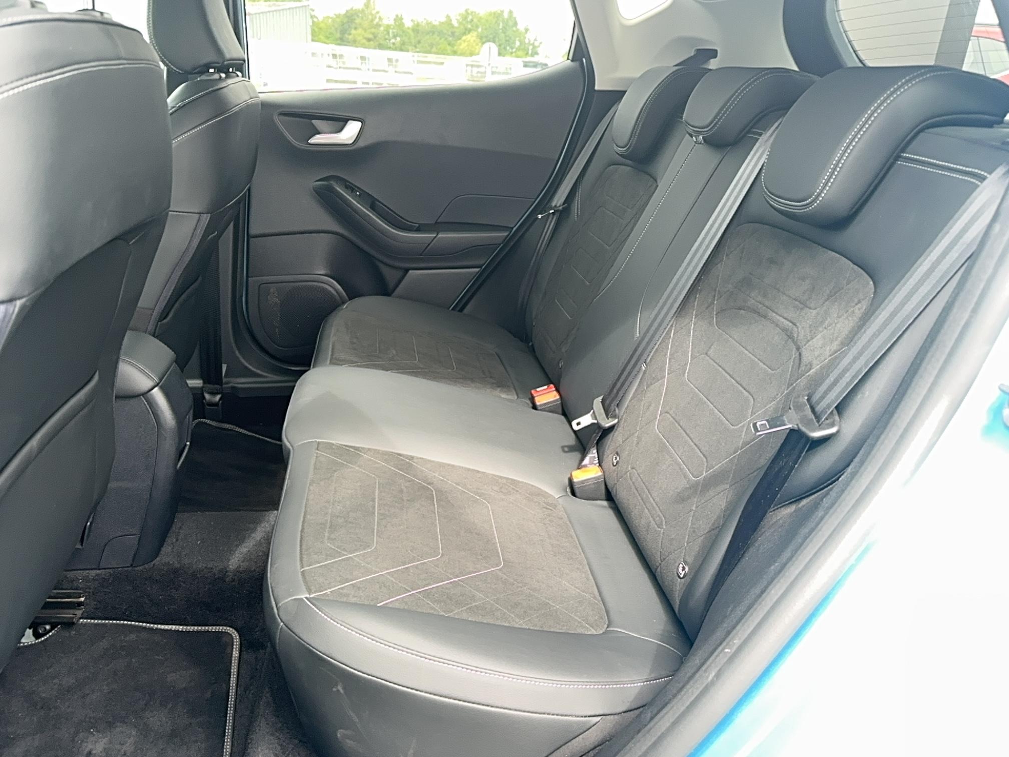 FORD Fiesta 1.0 95 ch S&S BVM6 Titanium Vignale - Véhicule Occasion - Océane Auto FORD Fiesta 1.0 95 ch S&S BVM6 Titanium Vignale - Véhicule Occasion Océane Auto