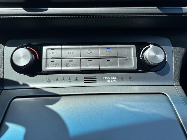 HYUNDAI Kona Electrique 39 kWh - 136 ch Creative - Véhicule Occasion - Océane Auto HYUNDAI Kona Electrique 39 kWh - 136 ch Creative - Véhicule Occasion Océane Auto