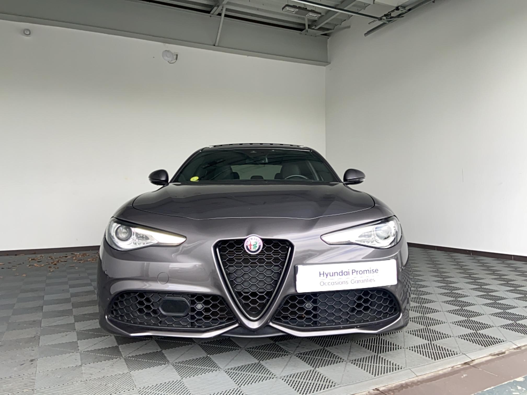 ALFA ROMEO Giulia 2.2 190 ch AT8 Sprint - Véhicule Occasion - Océane Auto ALFA ROMEO Giulia 2.2 190 ch AT8 Sprint - Véhicule Occasion Océane Auto