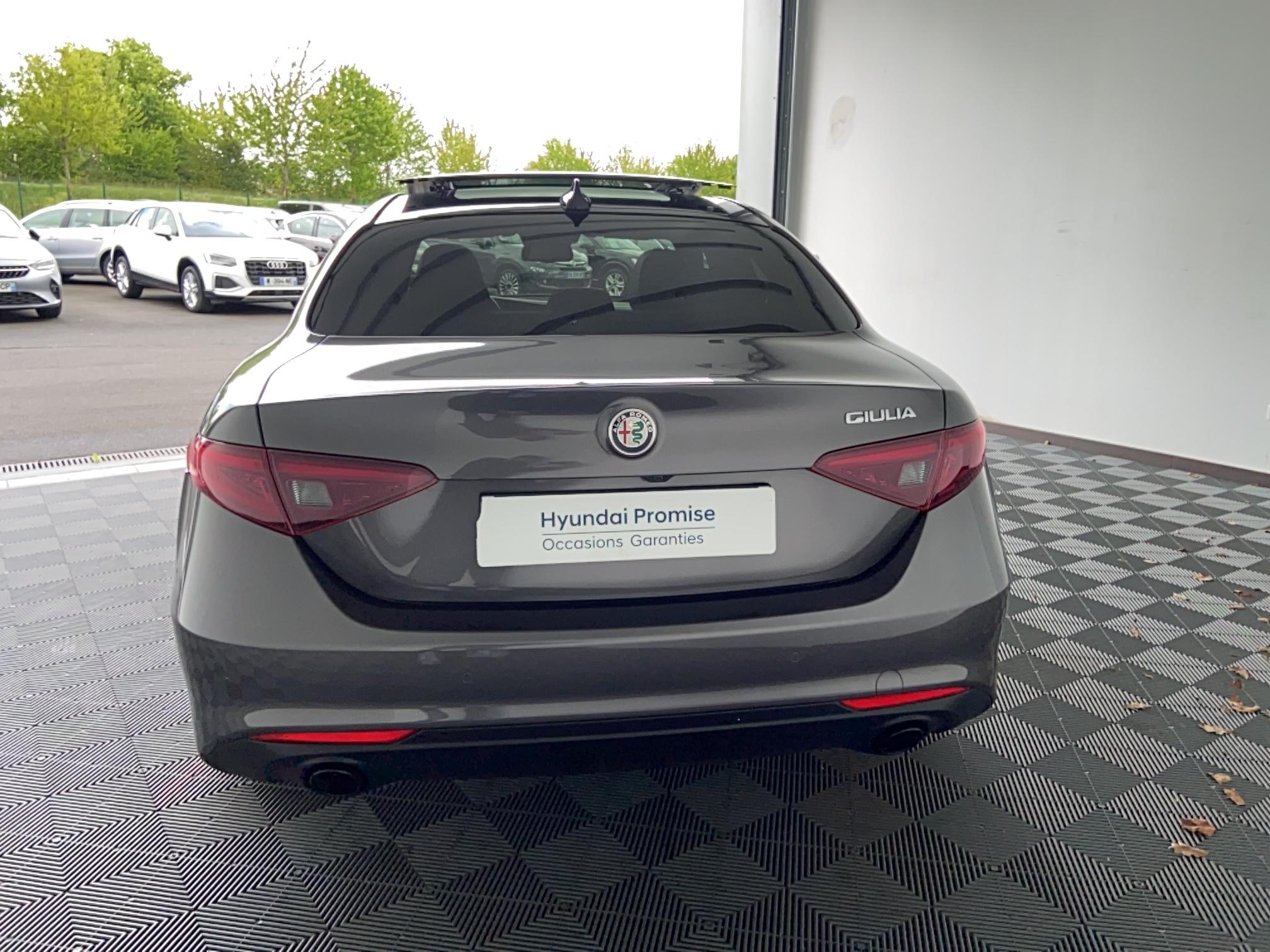ALFA ROMEO Giulia 2.2 190 ch AT8 Sprint - Véhicule Occasion - Océane Auto ALFA ROMEO Giulia 2.2 190 ch AT8 Sprint - Véhicule Occasion Océane Auto