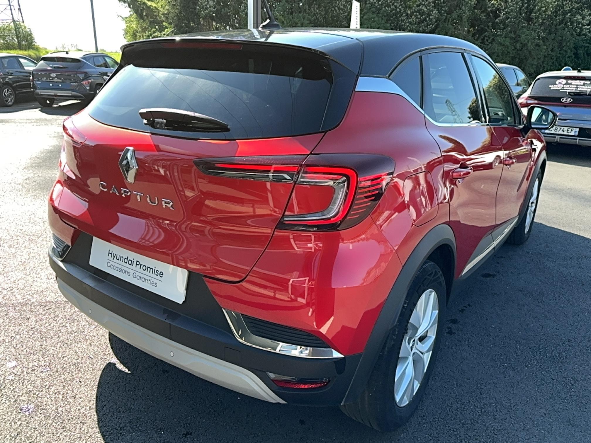 RENAULT Captur TCe 90 - 21 Zen - Véhicule Occasion - Océane Auto RENAULT Captur TCe 90 - 21 Zen - Véhicule Occasion Océane Auto