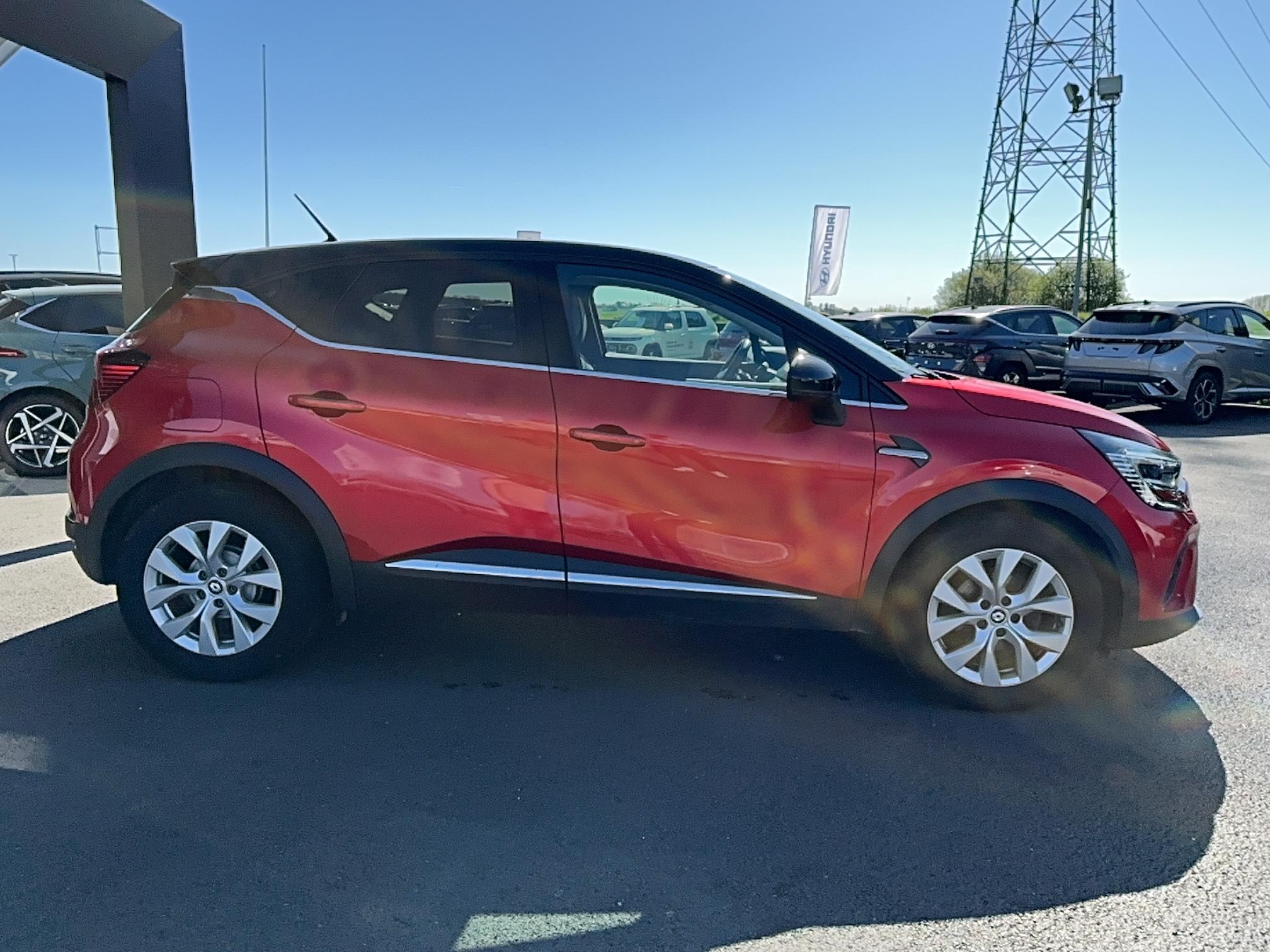 RENAULT Captur TCe 90 - 21 Zen - Véhicule Occasion - Océane Auto RENAULT Captur TCe 90 - 21 Zen - Véhicule Occasion Océane Auto