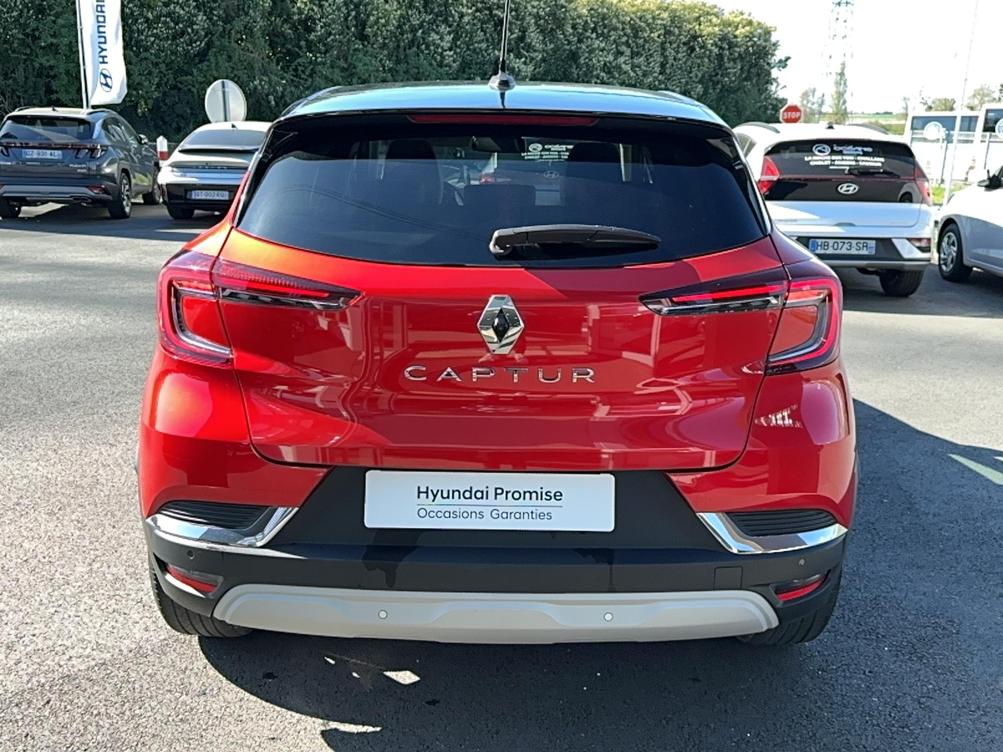 RENAULT Captur TCe 90 - 21 Zen - Véhicule Occasion - Océane Auto RENAULT Captur TCe 90 - 21 Zen - Véhicule Occasion Océane Auto