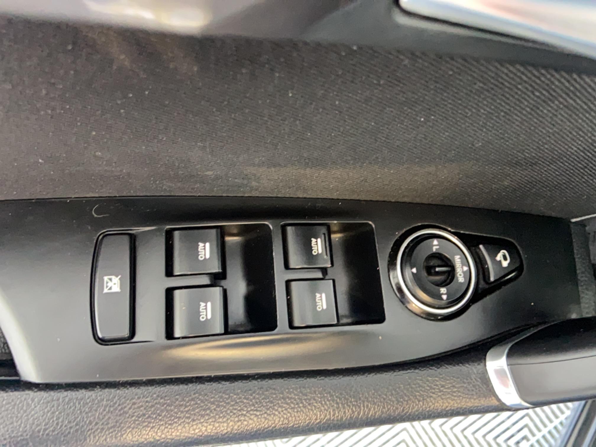 HYUNDAI i40 SW 1.7 CRDi 141 Blue Drive Intuitive DCT-7 - Véhicule Occasion Océane Auto