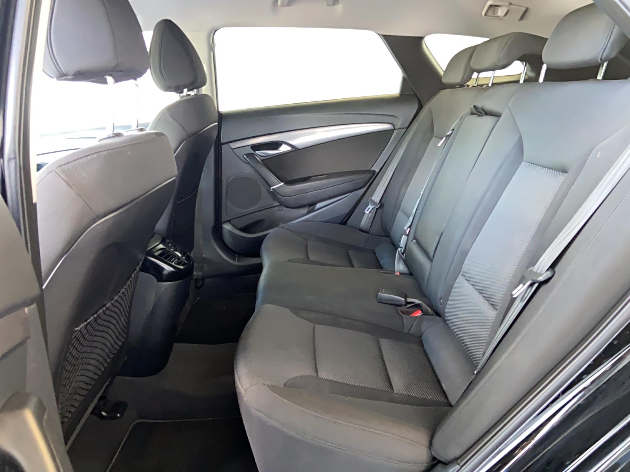 HYUNDAI i40 SW 1.7 CRDi 141 Blue Drive Intuitive DCT-7 - Véhicule Occasion Océane Auto