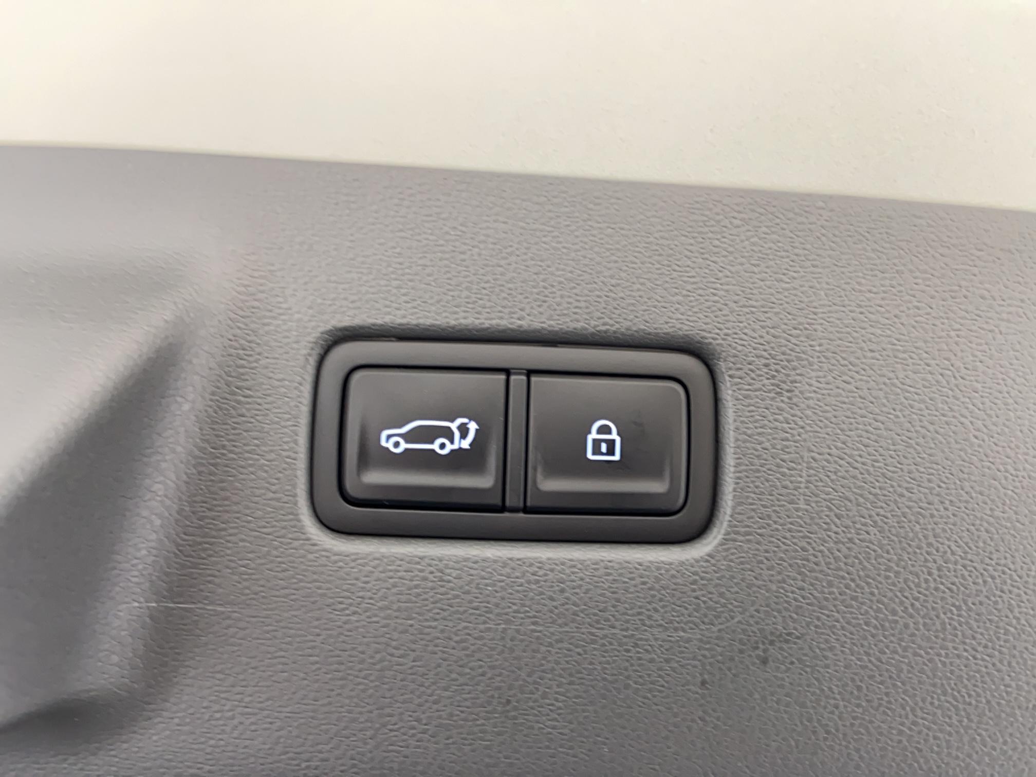 HYUNDAI Santa Fe 1.6 T-GDi Plug-in 253 HTRAC BVA6 Executive - Véhicule Occasion - Océane Auto HYUNDAI Santa Fe 1.6 T-GDi Plug-in 253 HTRAC BVA6 Executive - Véhicule Occasion Océane Auto