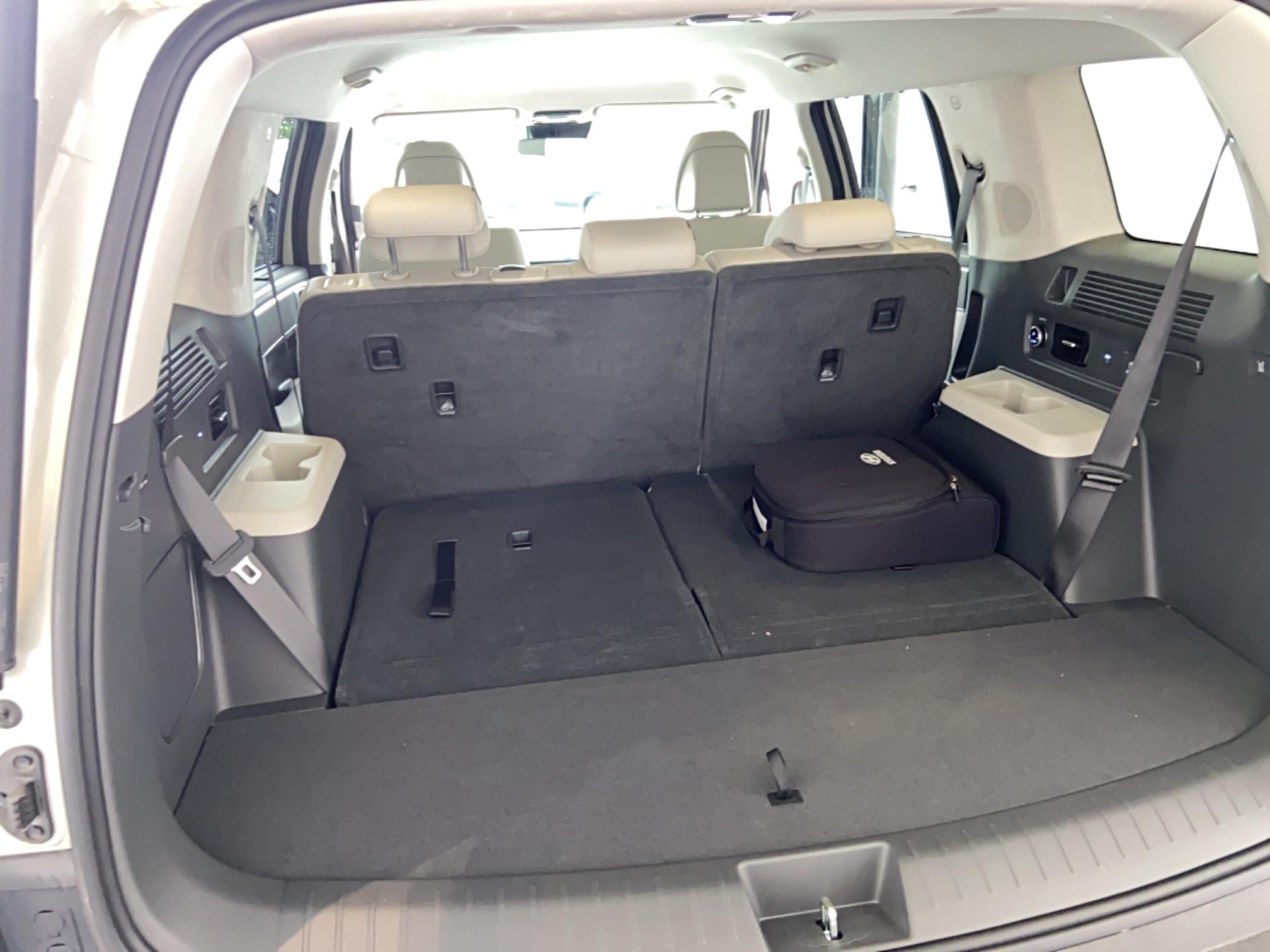 HYUNDAI Santa Fe 1.6 T-GDi Plug-in 253 HTRAC BVA6 Executive - Véhicule Occasion - Océane Auto HYUNDAI Santa Fe 1.6 T-GDi Plug-in 253 HTRAC BVA6 Executive - Véhicule Occasion Océane Auto