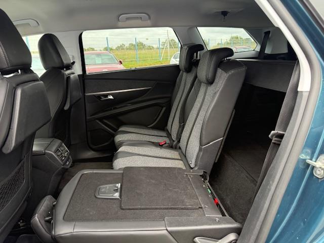 PEUGEOT 5008 BlueHDi 130ch S&S BVM6 Allure - Véhicule Occasion - Océane Auto PEUGEOT 5008 BlueHDi 130ch S&S BVM6 Allure - Véhicule Occasion Océane Auto