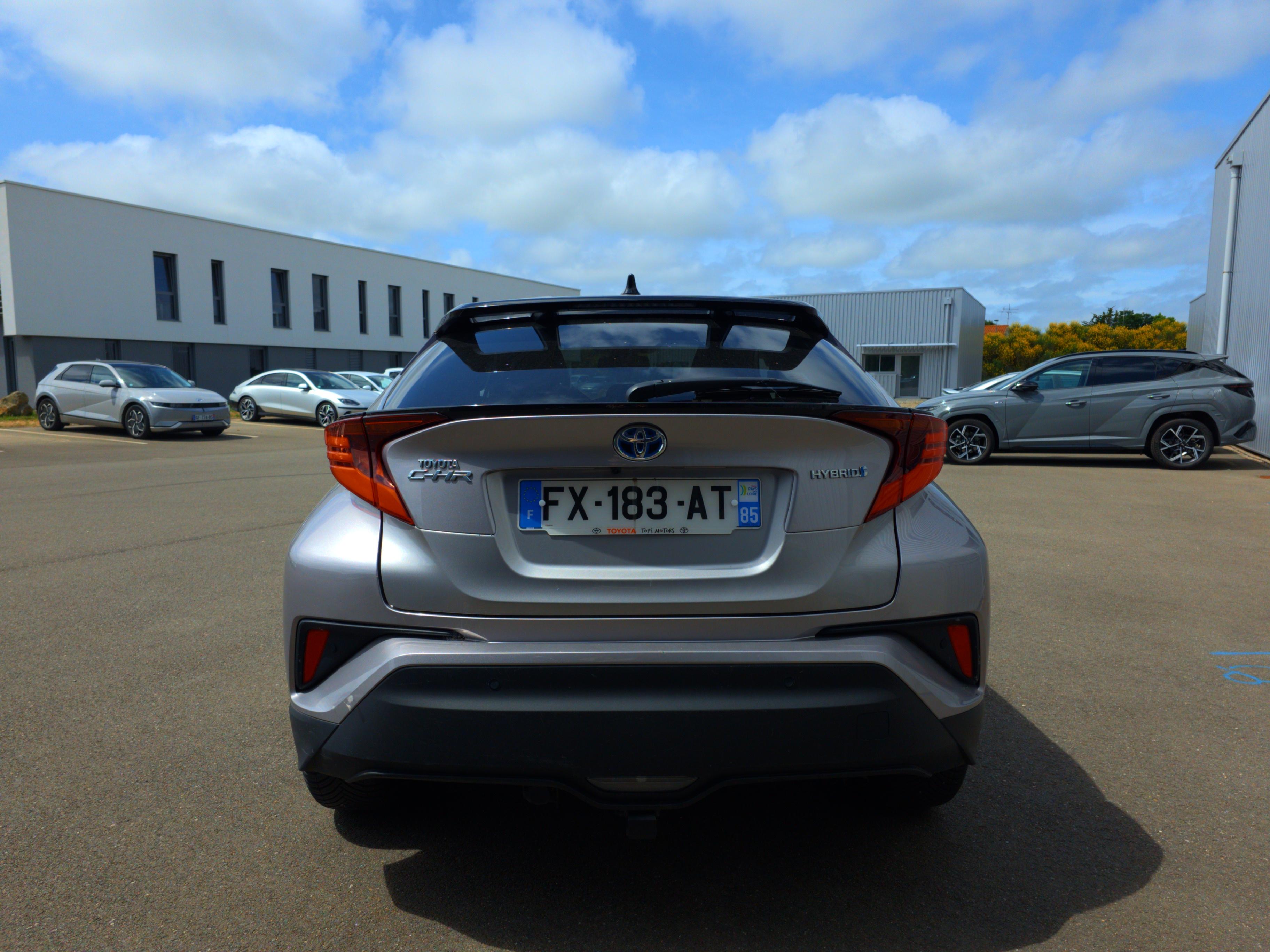 TOYOTA C-HR Hybride 1.8L Distinctive - Véhicule Occasion - Océane Auto TOYOTA C-HR Hybride 1.8L Distinctive - Véhicule Occasion Océane Auto