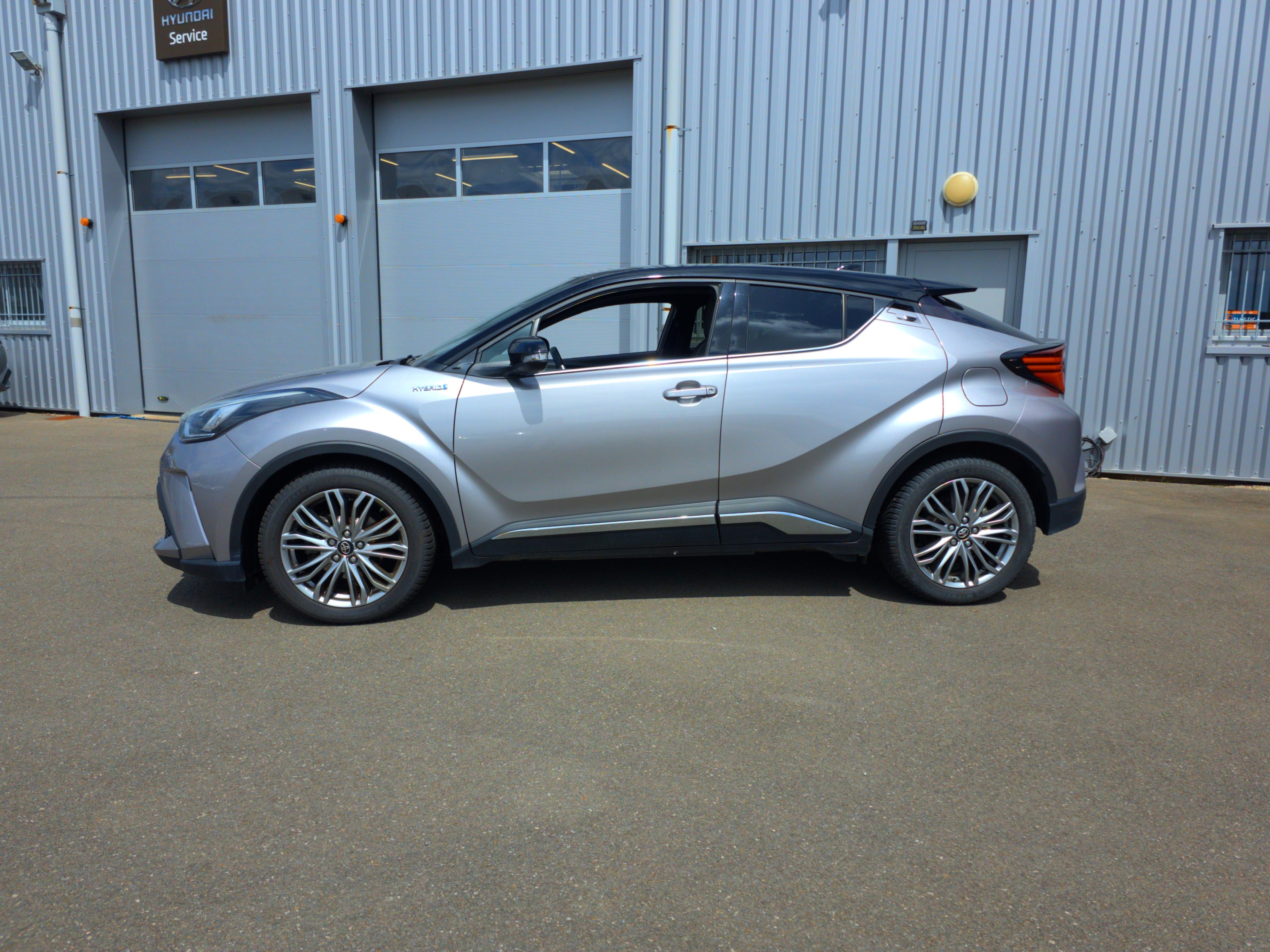 TOYOTA C-HR Hybride 1.8L Distinctive - Véhicule Occasion - Océane Auto TOYOTA C-HR Hybride 1.8L Distinctive - Véhicule Occasion Océane Auto