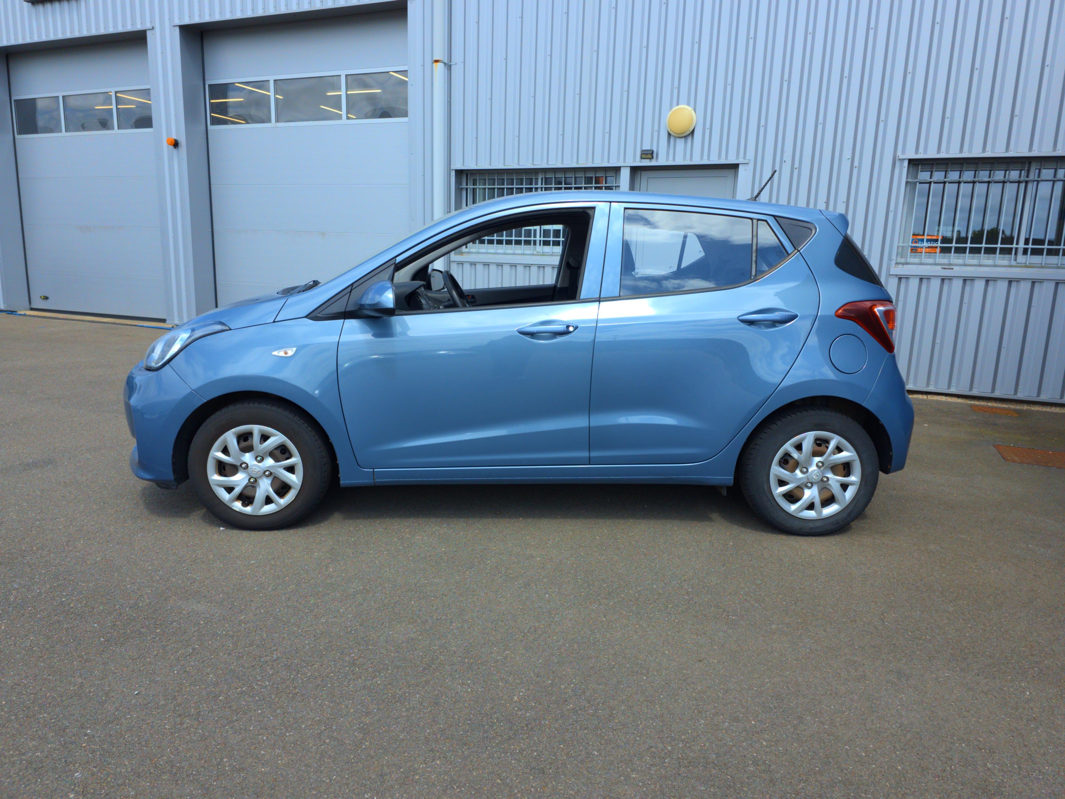 HYUNDAI i10 1.0 66 BVM5 Initia - Véhicule Occasion - Océane Auto HYUNDAI i10 1.0 66 BVM5 Initia - Véhicule Occasion Océane Auto