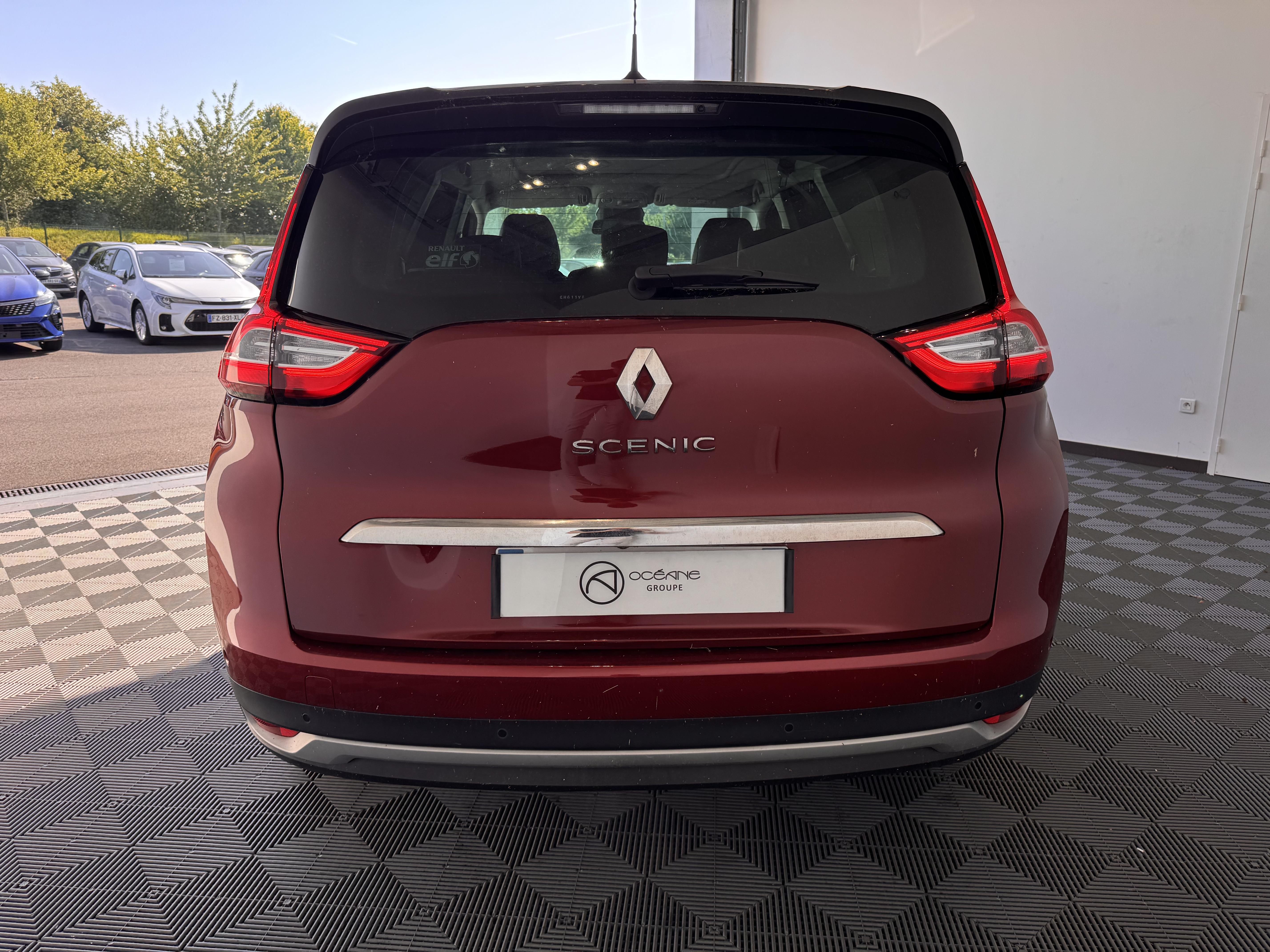 RENAULT Grand Scenic TCe 130 Energy Intens - Véhicule Occasion - Océane Auto RENAULT Grand Scenic TCe 130 Energy Intens - Véhicule Occasion Océane Auto