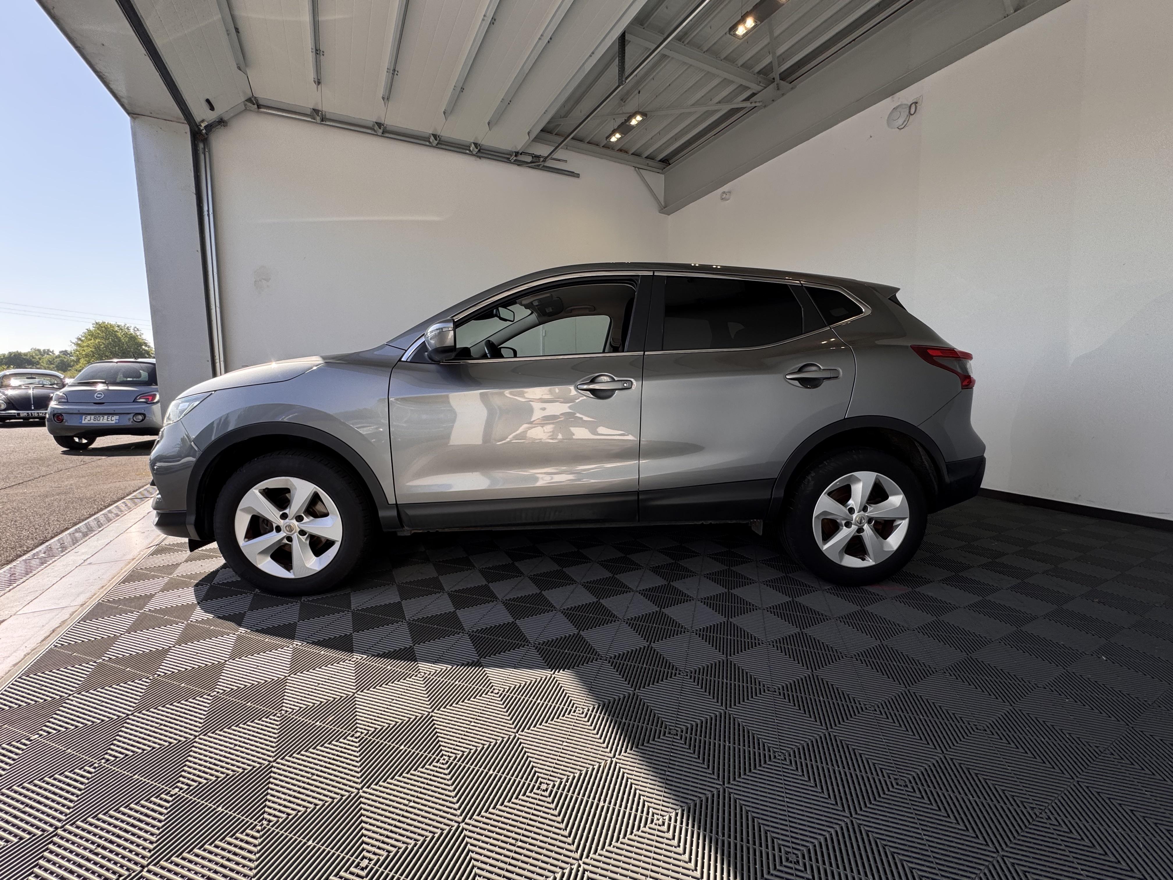 NISSAN Qashqai 1.6 dCi 130 N-Connecta - Véhicule Occasion - Océane Auto NISSAN Qashqai 1.6 dCi 130 N-Connecta - Véhicule Occasion Océane Auto