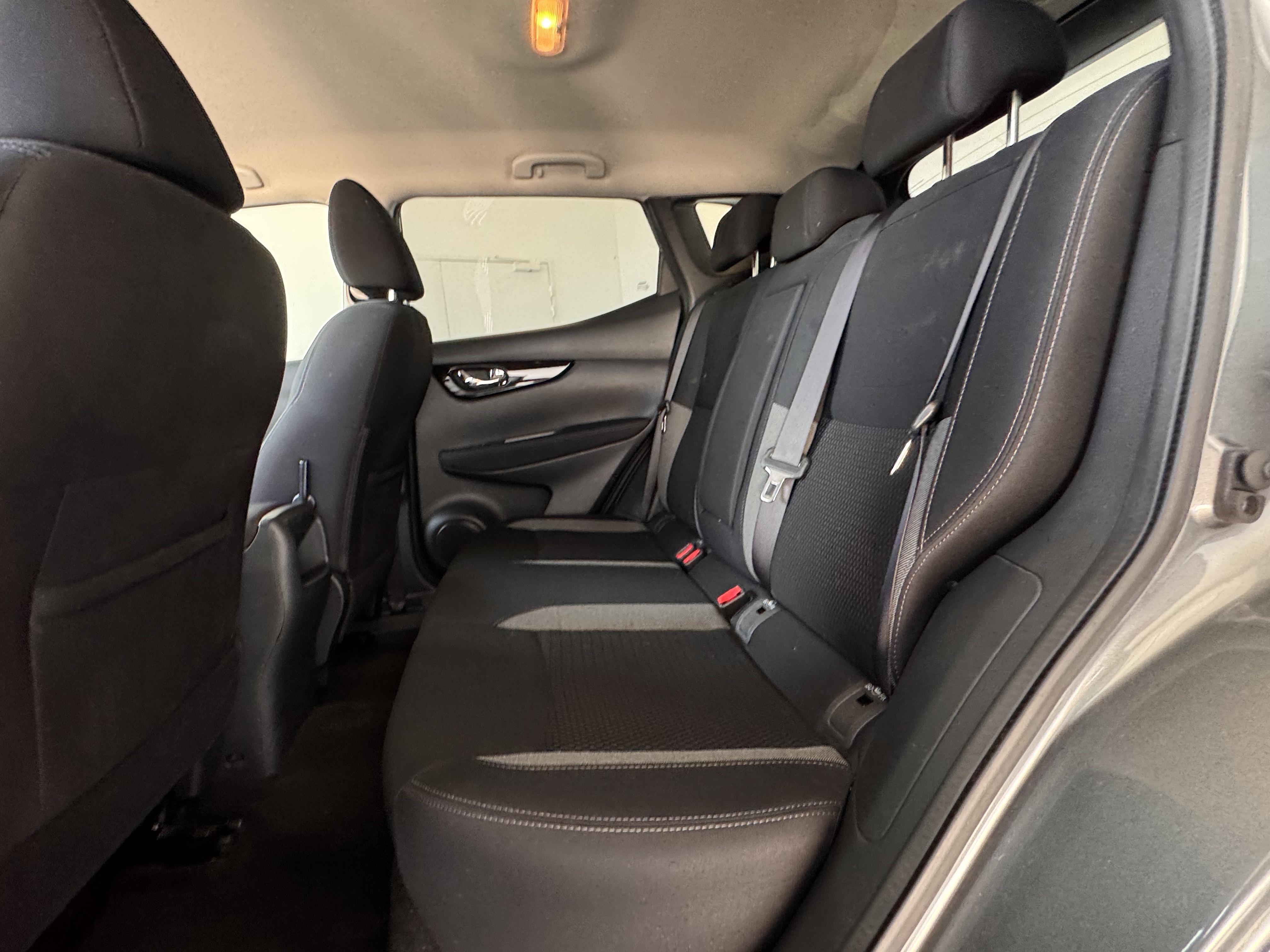 NISSAN Qashqai 1.6 dCi 130 N-Connecta - Véhicule Occasion - Océane Auto NISSAN Qashqai 1.6 dCi 130 N-Connecta - Véhicule Occasion Océane Auto