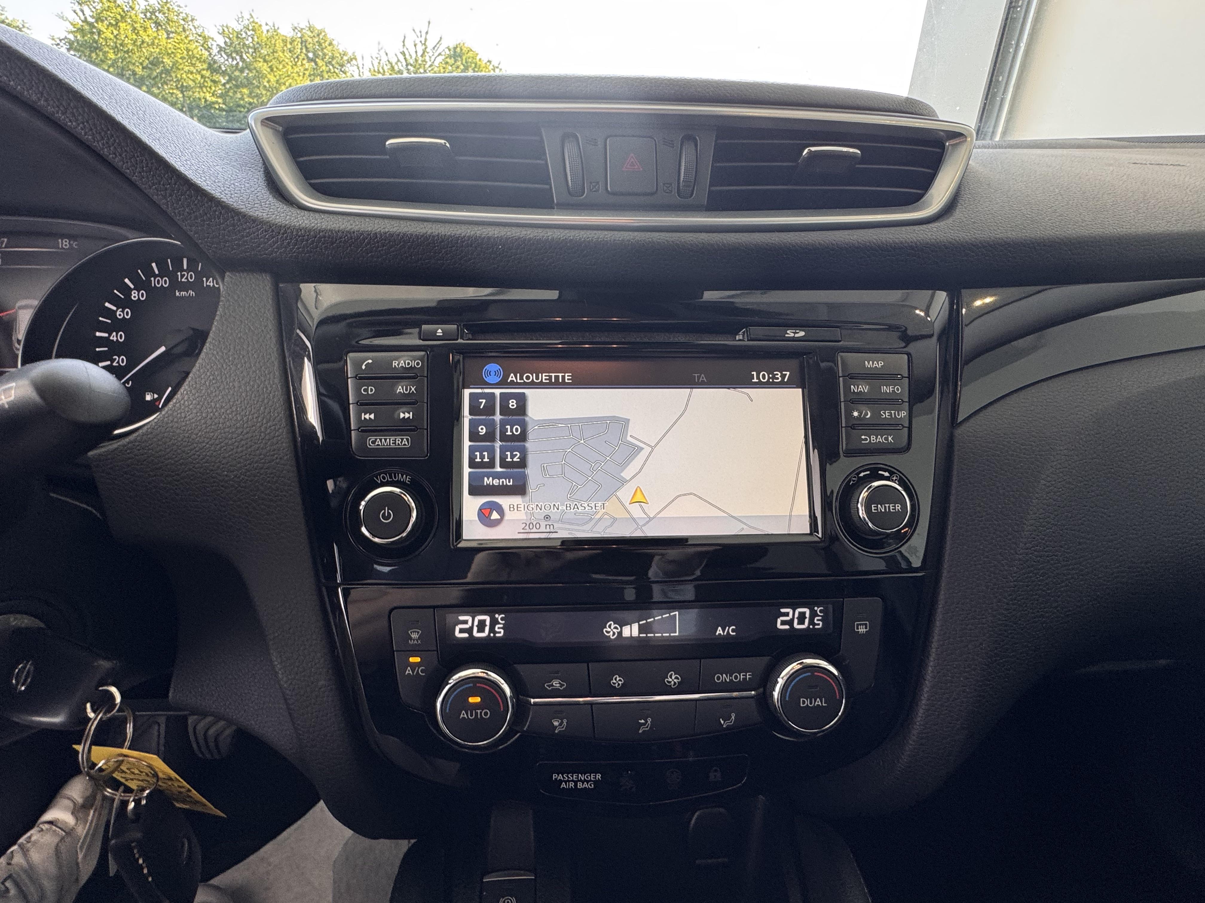 NISSAN Qashqai 1.6 dCi 130 N-Connecta - Véhicule Occasion - Océane Auto NISSAN Qashqai 1.6 dCi 130 N-Connecta - Véhicule Occasion Océane Auto