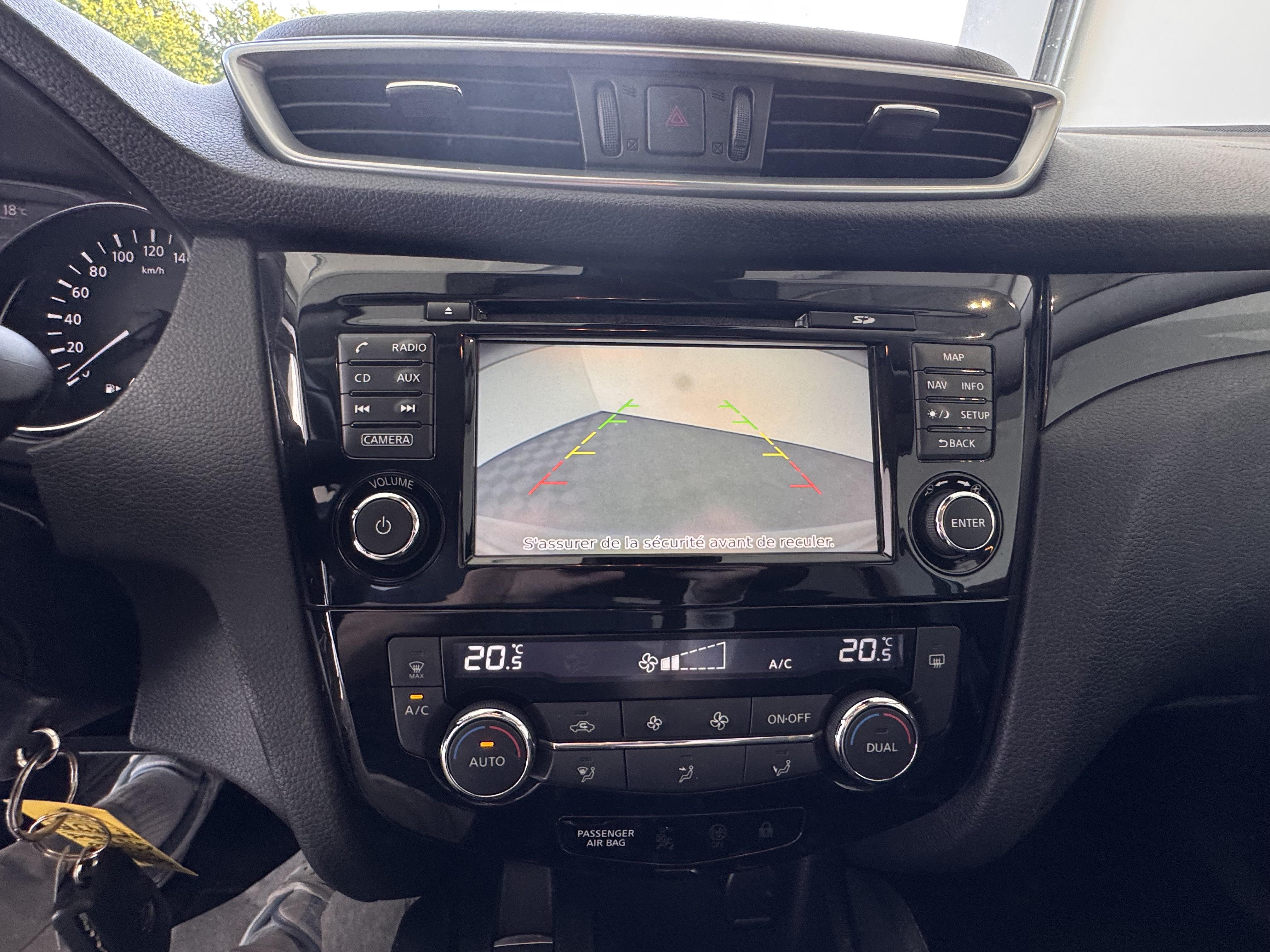 NISSAN Qashqai 1.6 dCi 130 N-Connecta - Véhicule Occasion - Océane Auto NISSAN Qashqai 1.6 dCi 130 N-Connecta - Véhicule Occasion Océane Auto