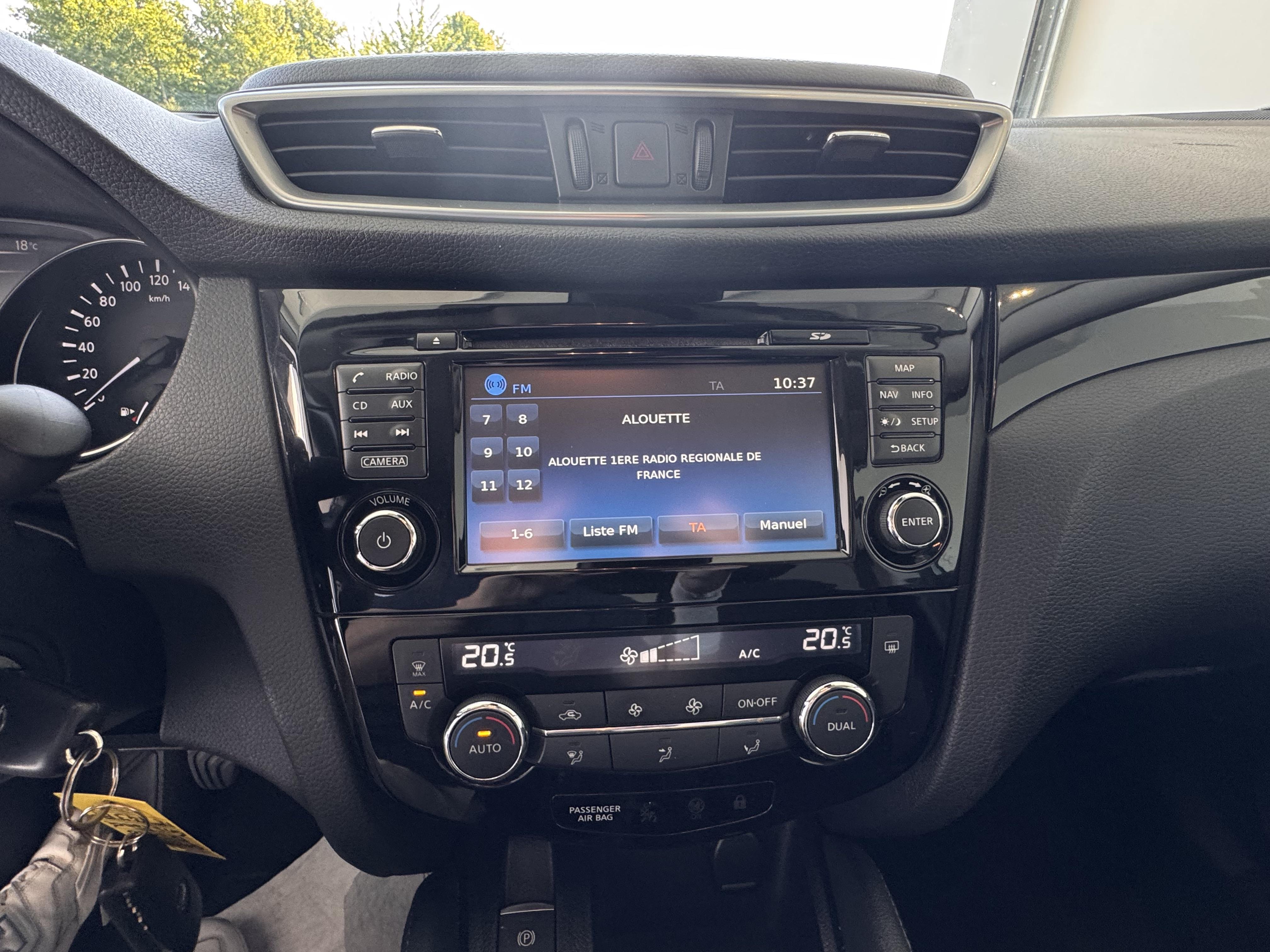 NISSAN Qashqai 1.6 dCi 130 N-Connecta - Véhicule Occasion - Océane Auto NISSAN Qashqai 1.6 dCi 130 N-Connecta - Véhicule Occasion Océane Auto