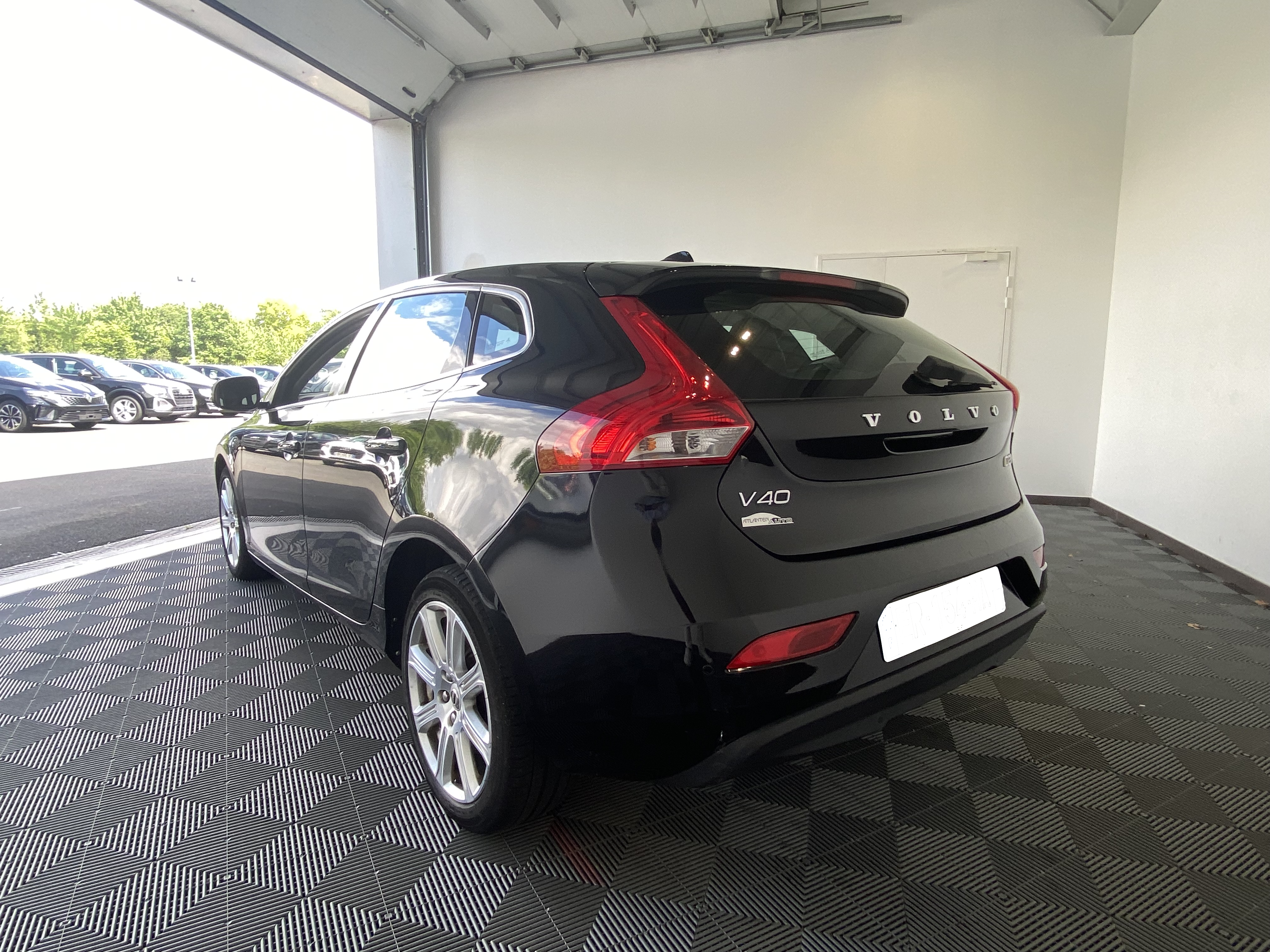 VOLVO V40 D2 120 Inscription Luxe - Véhicule Occasion - Océane Auto VOLVO V40 D2 120 Inscription Luxe - Véhicule Occasion Océane Auto