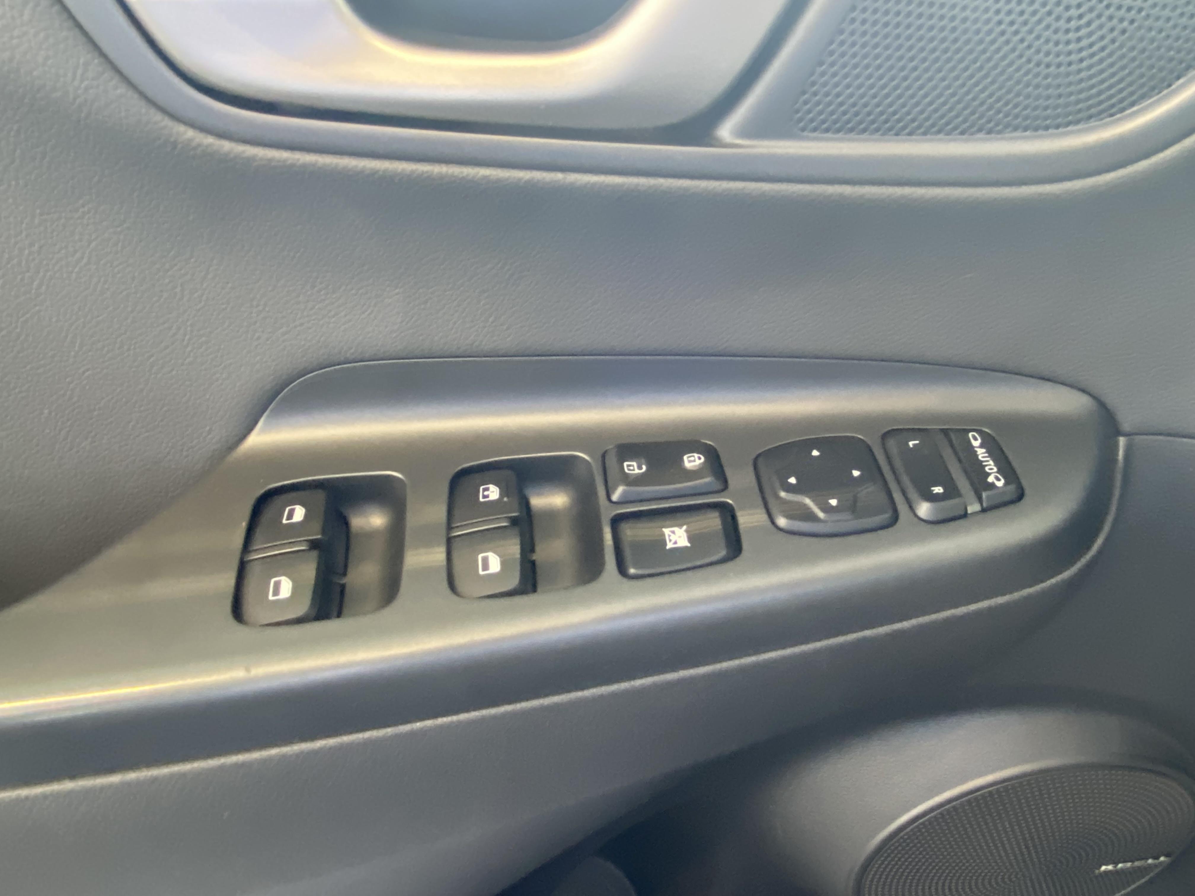 HYUNDAI Kona 1.0 T-GDi 120 Executive - Véhicule Occasion - Océane Auto HYUNDAI Kona 1.0 T-GDi 120 Executive - Véhicule Occasion Océane Auto