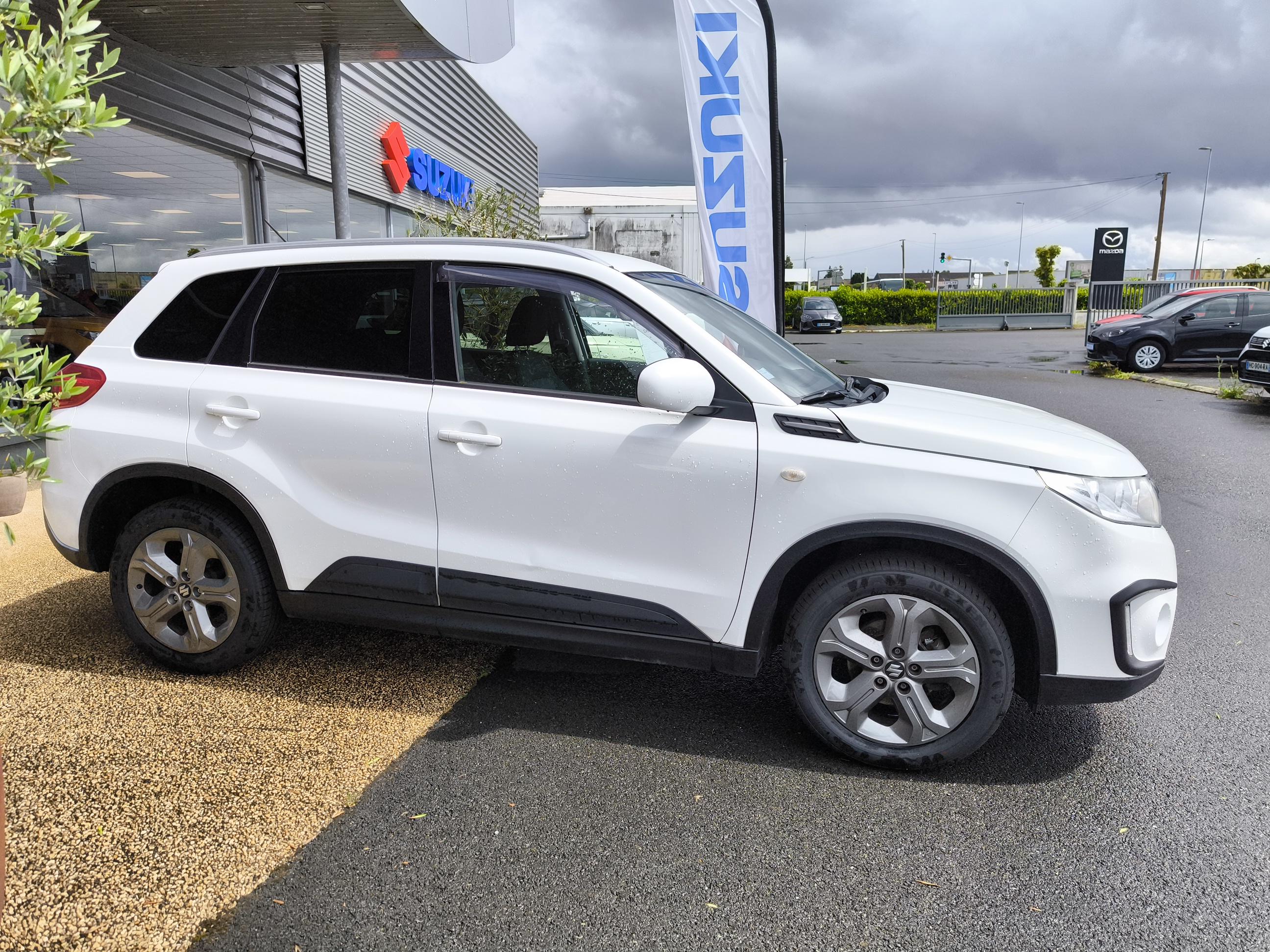 SUZUKI Vitara 1.6 VVT Privilege - Véhicule Occasion - Océane Auto SUZUKI Vitara 1.6 VVT Privilege - Véhicule Occasion Océane Auto