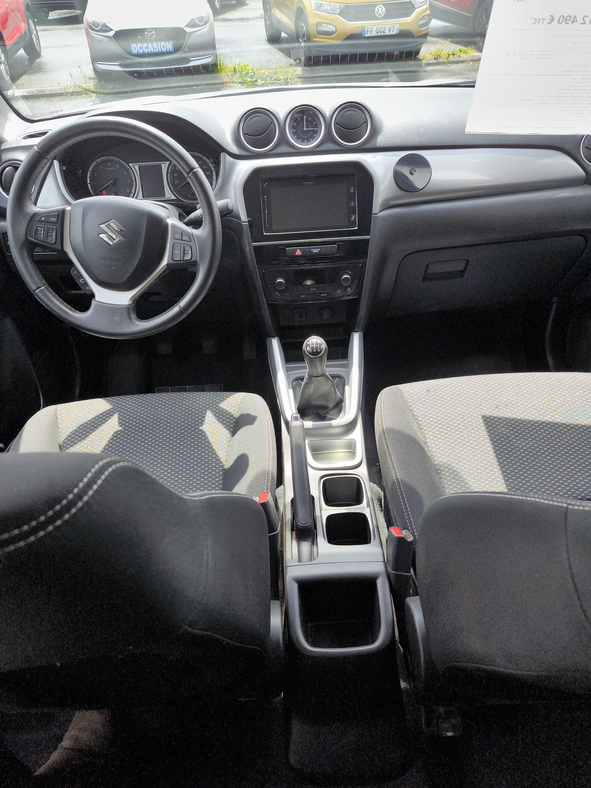 SUZUKI Vitara 1.6 VVT Privilege - Véhicule Occasion - Océane Auto SUZUKI Vitara 1.6 VVT Privilege - Véhicule Occasion Océane Auto