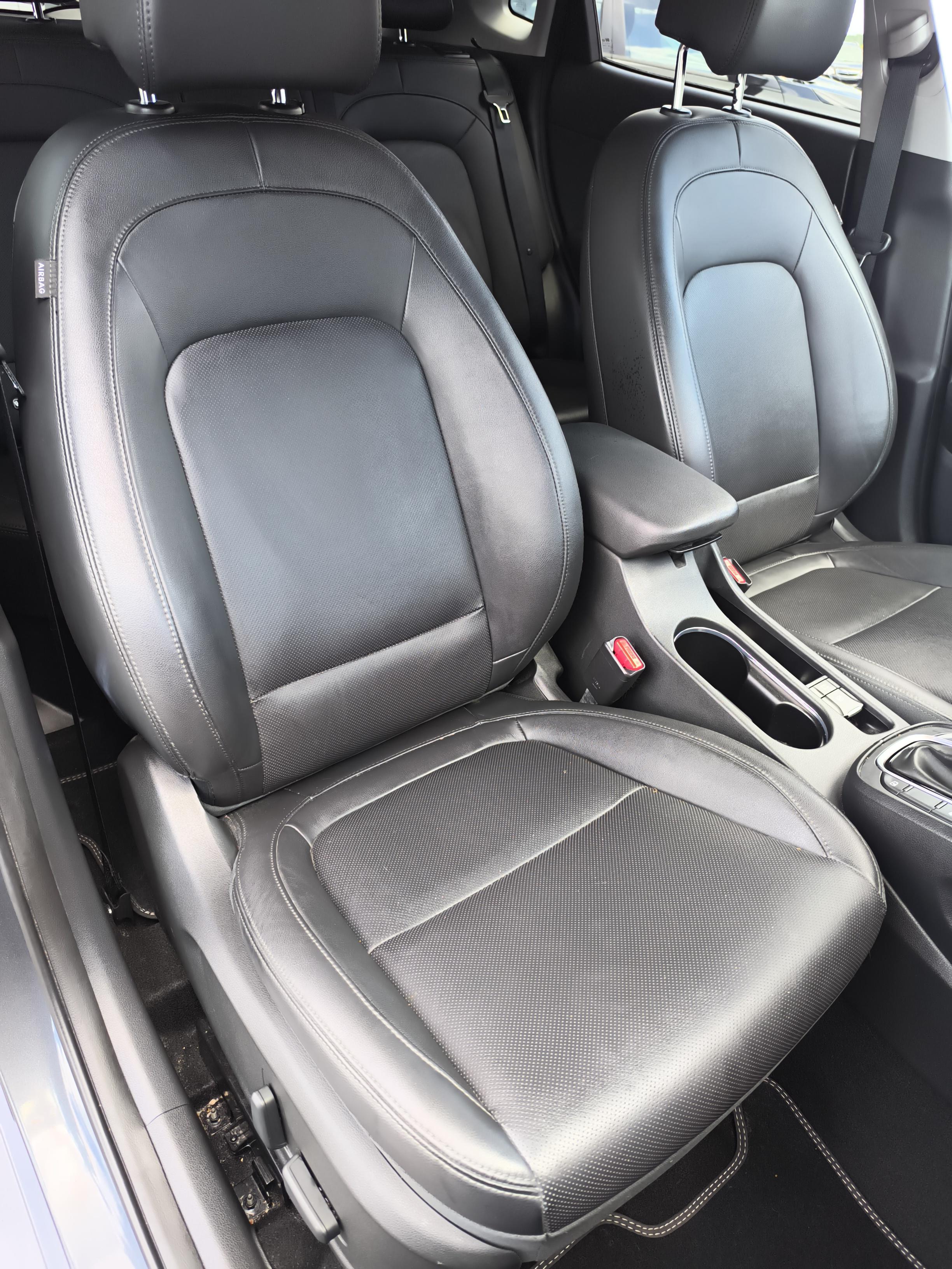 HYUNDAI Kona Hybrid 141 Executive - Véhicule Occasion - Océane Auto HYUNDAI Kona Hybrid 141 Executive - Véhicule Occasion Océane Auto