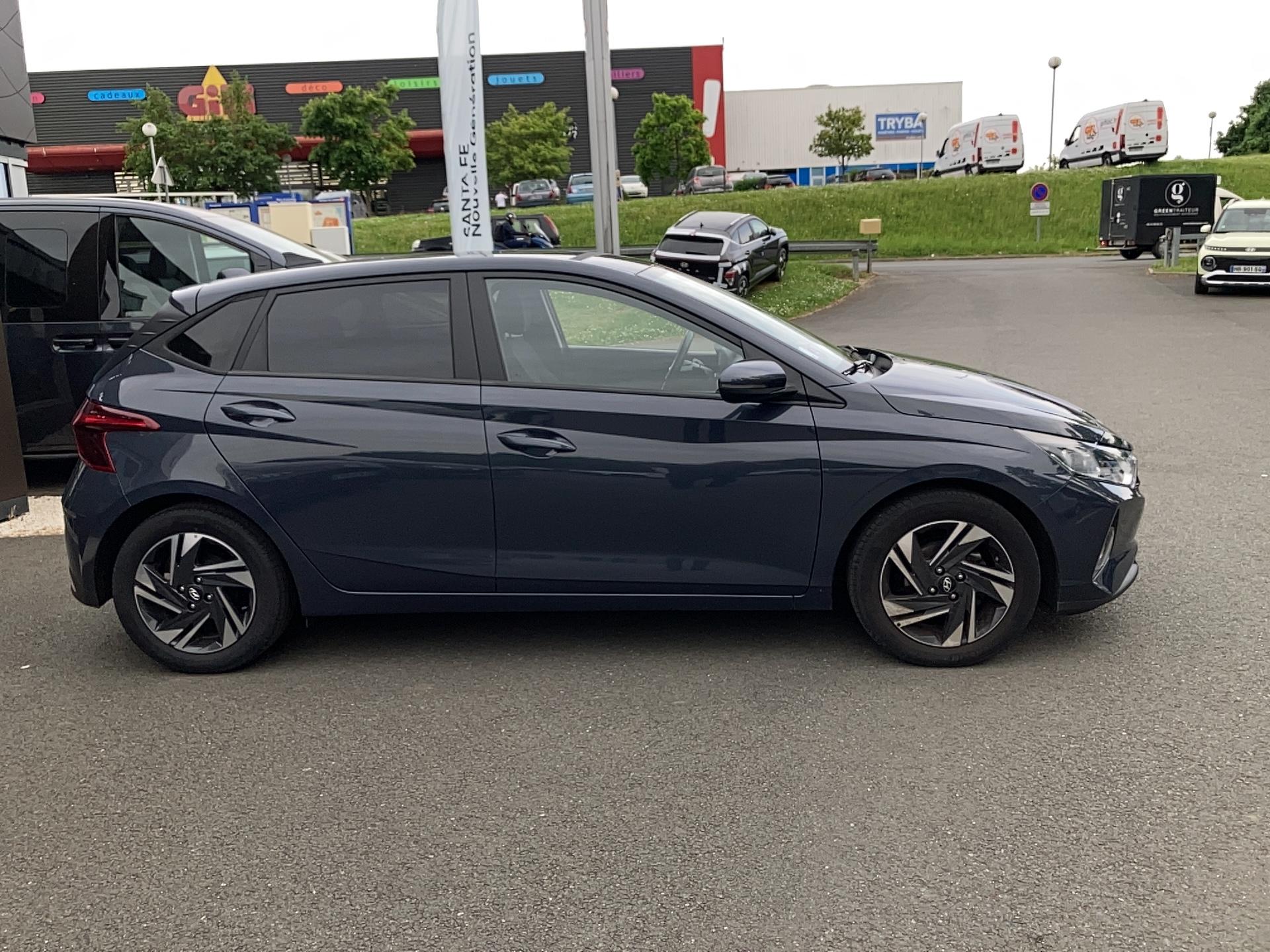 HYUNDAI i20 1.2 84 Initia - Véhicule Occasion - Océane Auto HYUNDAI i20 1.2 84 Initia - Véhicule Occasion Océane Auto