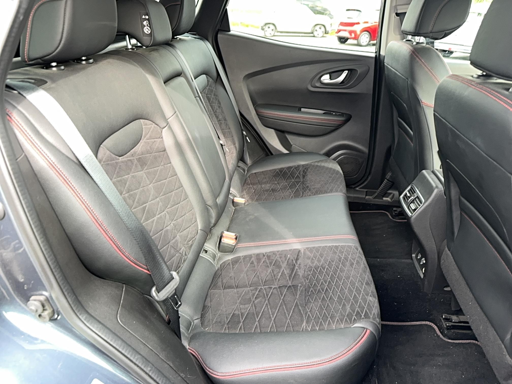 RENAULT Kadjar TCe 140 FAP EDC SL BLACK EDITION - Véhicule Occasion - Océane Auto RENAULT Kadjar TCe 140 FAP EDC SL BLACK EDITION - Véhicule Occasion Océane Auto