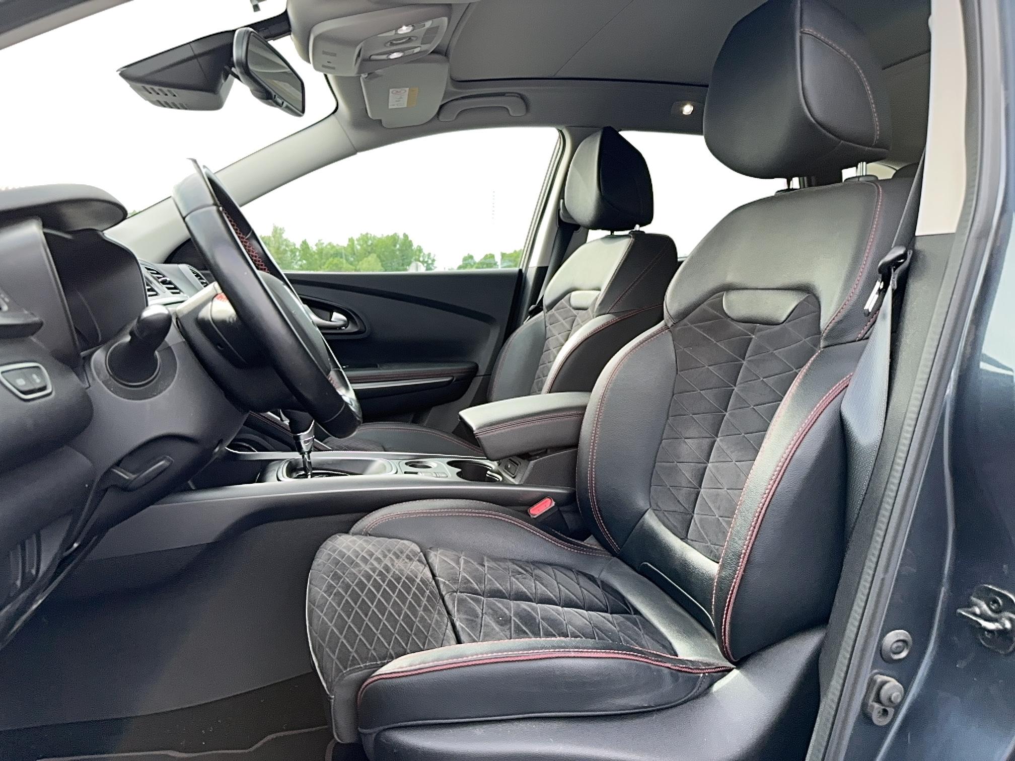 RENAULT Kadjar TCe 140 FAP EDC SL BLACK EDITION - Véhicule Occasion - Océane Auto RENAULT Kadjar TCe 140 FAP EDC SL BLACK EDITION - Véhicule Occasion Océane Auto