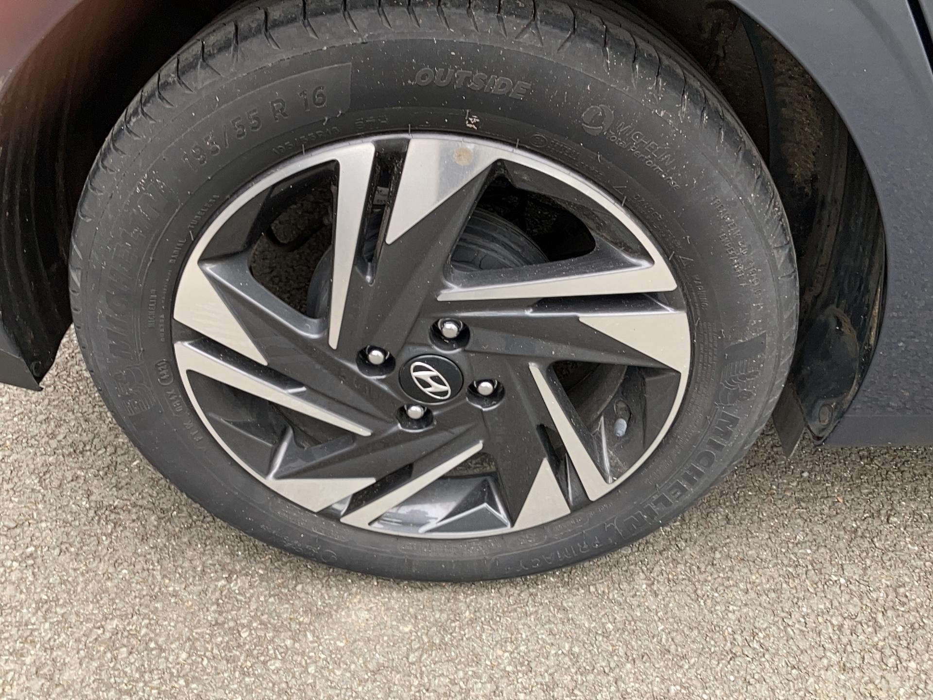 HYUNDAI i20 1.2 84 Initia - Véhicule Occasion - Océane Auto HYUNDAI i20 1.2 84 Initia - Véhicule Occasion Océane Auto