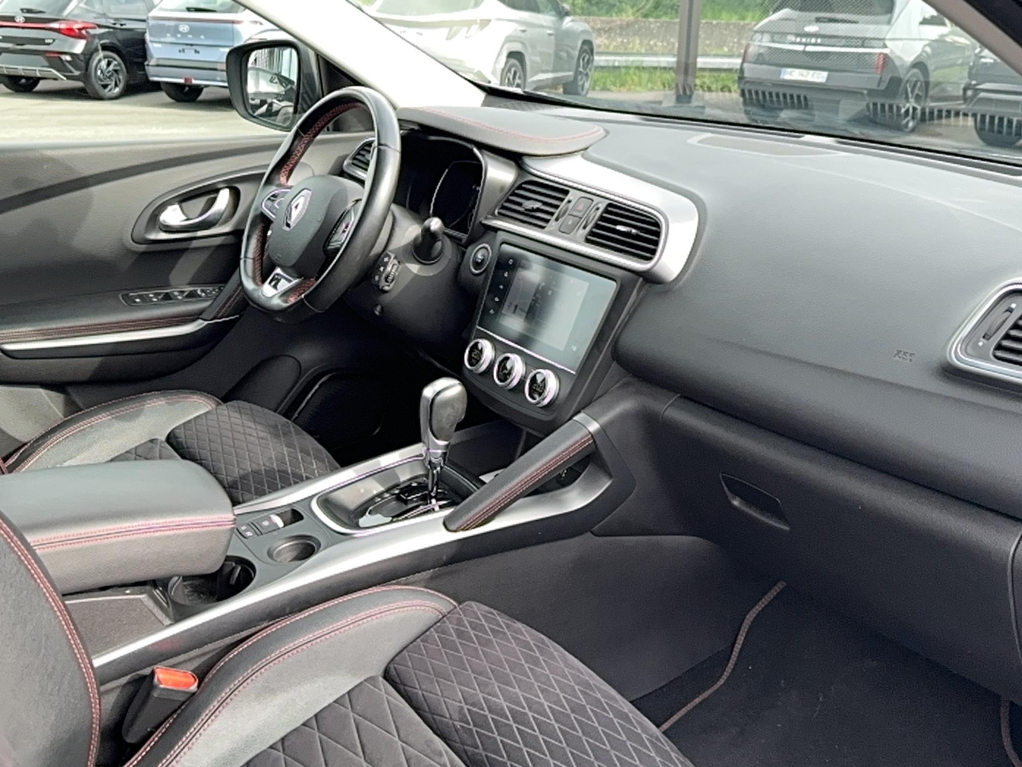 RENAULT Kadjar TCe 140 FAP EDC SL BLACK EDITION - Véhicule Occasion - Océane Auto RENAULT Kadjar TCe 140 FAP EDC SL BLACK EDITION - Véhicule Occasion Océane Auto
