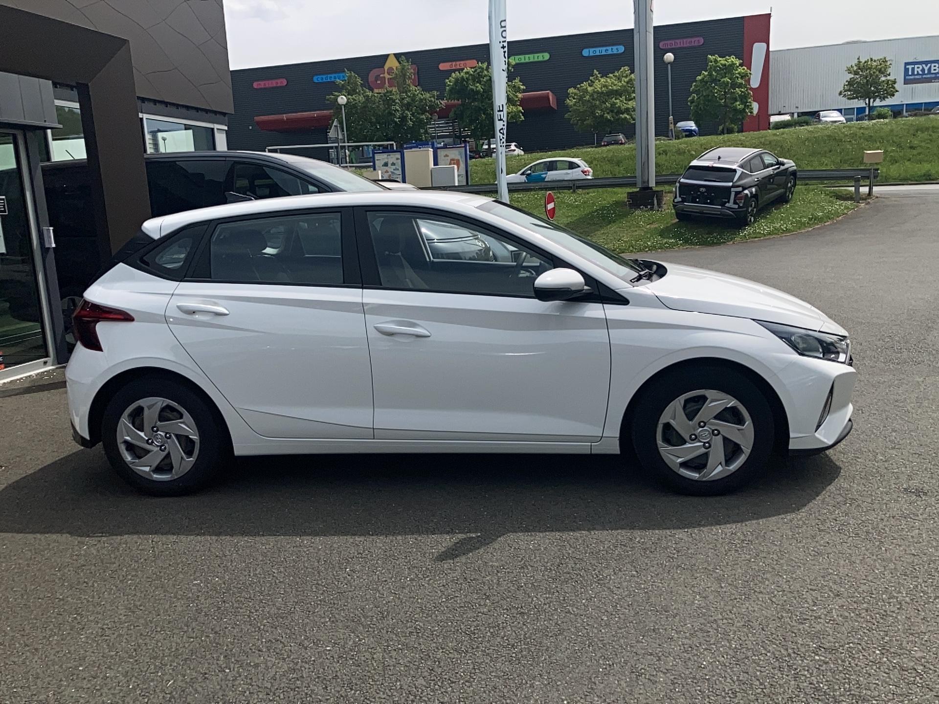 HYUNDAI i20 1.2 84 Initia - Véhicule Occasion - Océane Auto HYUNDAI i20 1.2 84 Initia - Véhicule Occasion Océane Auto