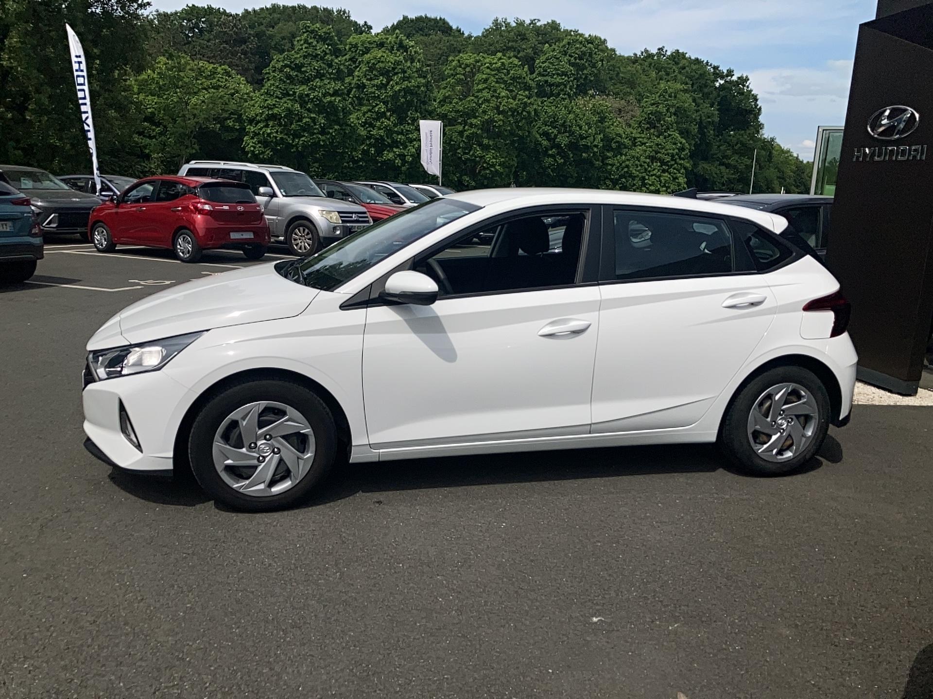HYUNDAI i20 1.2 84 Initia - Véhicule Occasion - Océane Auto HYUNDAI i20 1.2 84 Initia - Véhicule Occasion Océane Auto
