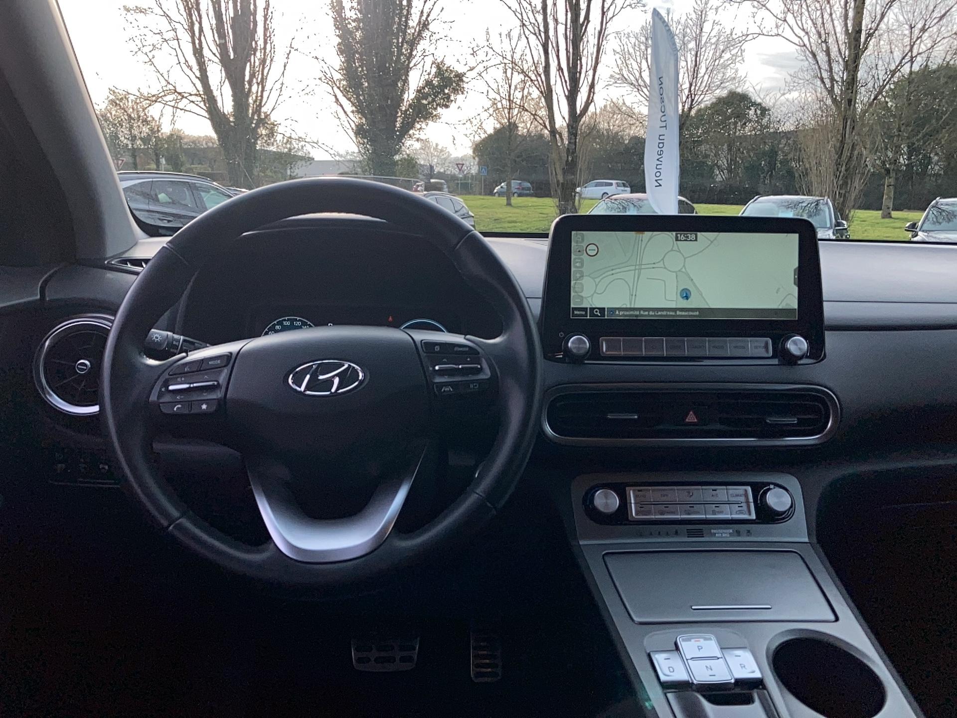 HYUNDAI Kona Electrique 64 kWh - 204 ch Creative - Véhicule Occasion Océane Auto