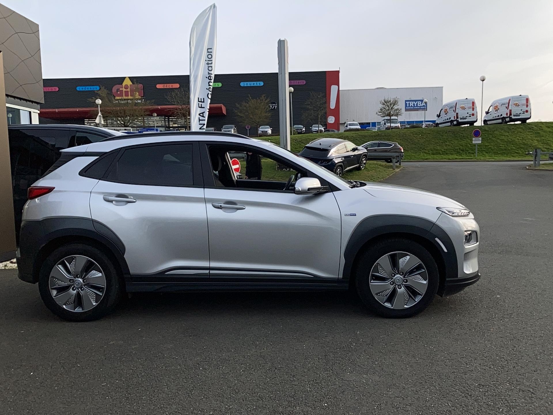 HYUNDAI Kona Electrique 64 kWh - 204 ch Creative - Véhicule Occasion Océane Auto