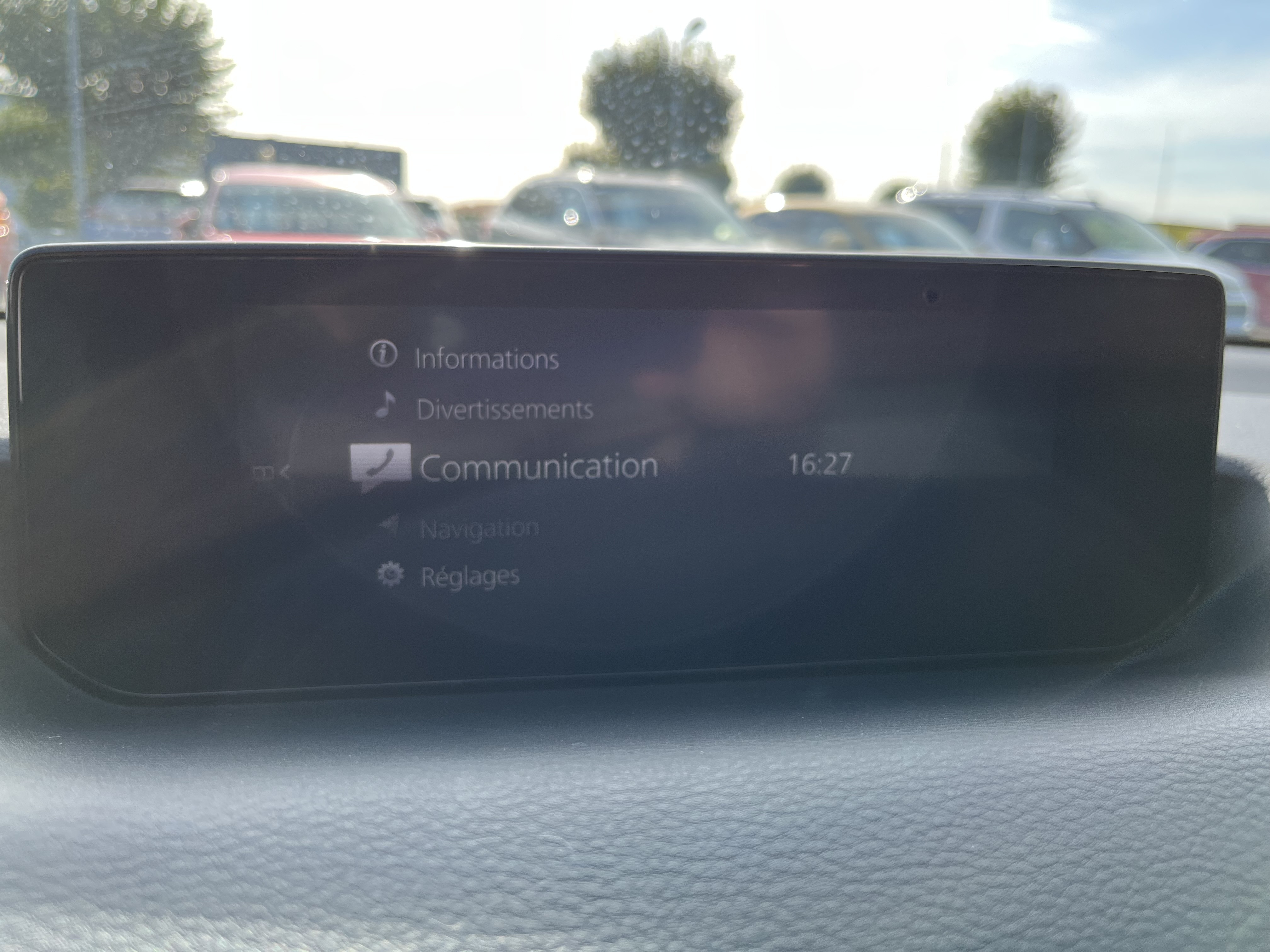 MAZDA MX-30 e-Skyactiv 145 ch First Edition Modern Confidence - Véhicule Occasion - Océane Auto MAZDA MX-30 e-Skyactiv 145 ch First Edition Modern Confidence - Véhicule Occasion Océane Auto