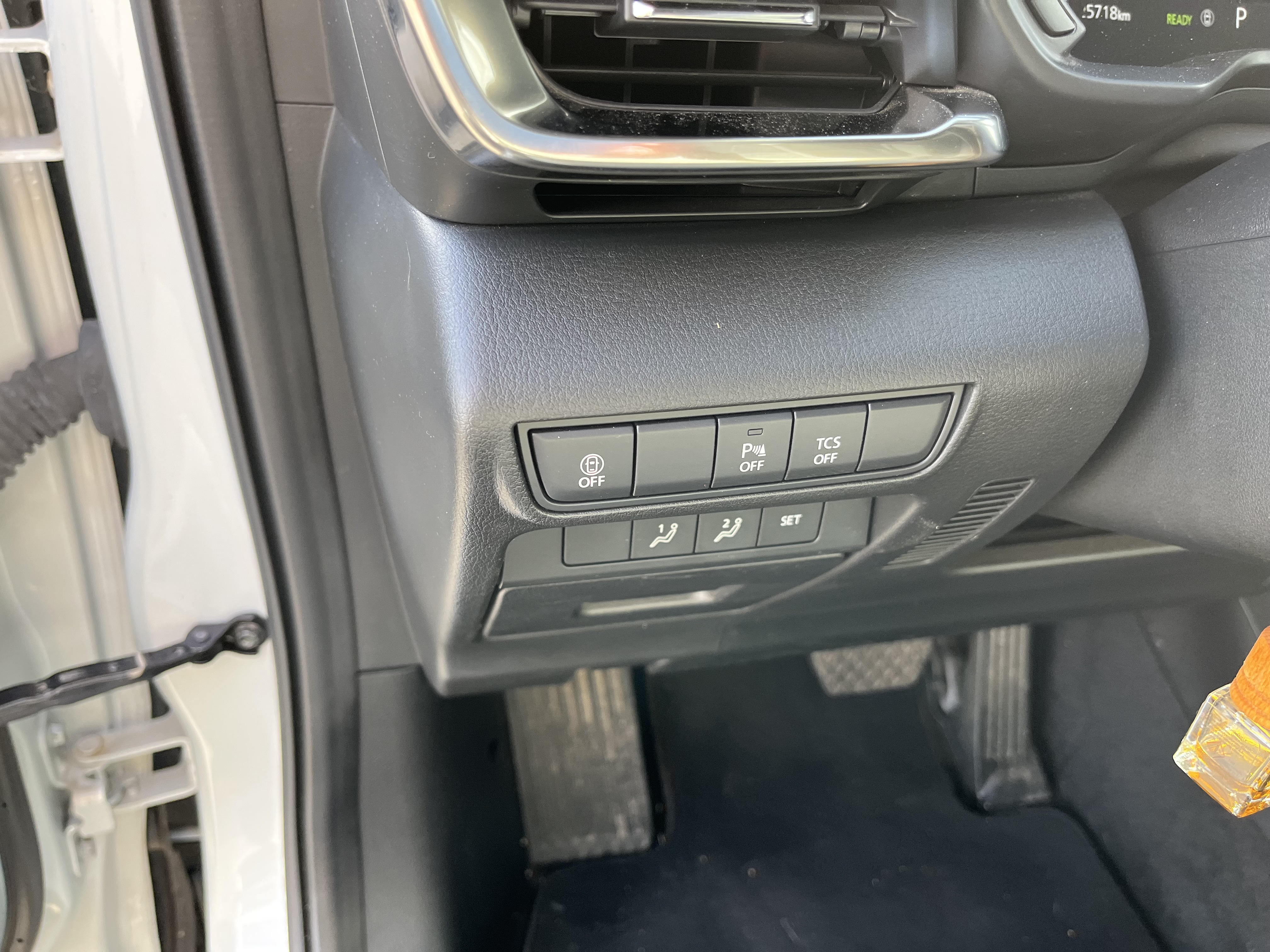 MAZDA MX-30 e-Skyactiv 145 ch First Edition Modern Confidence - Véhicule Occasion - Océane Auto MAZDA MX-30 e-Skyactiv 145 ch First Edition Modern Confidence - Véhicule Occasion Océane Auto